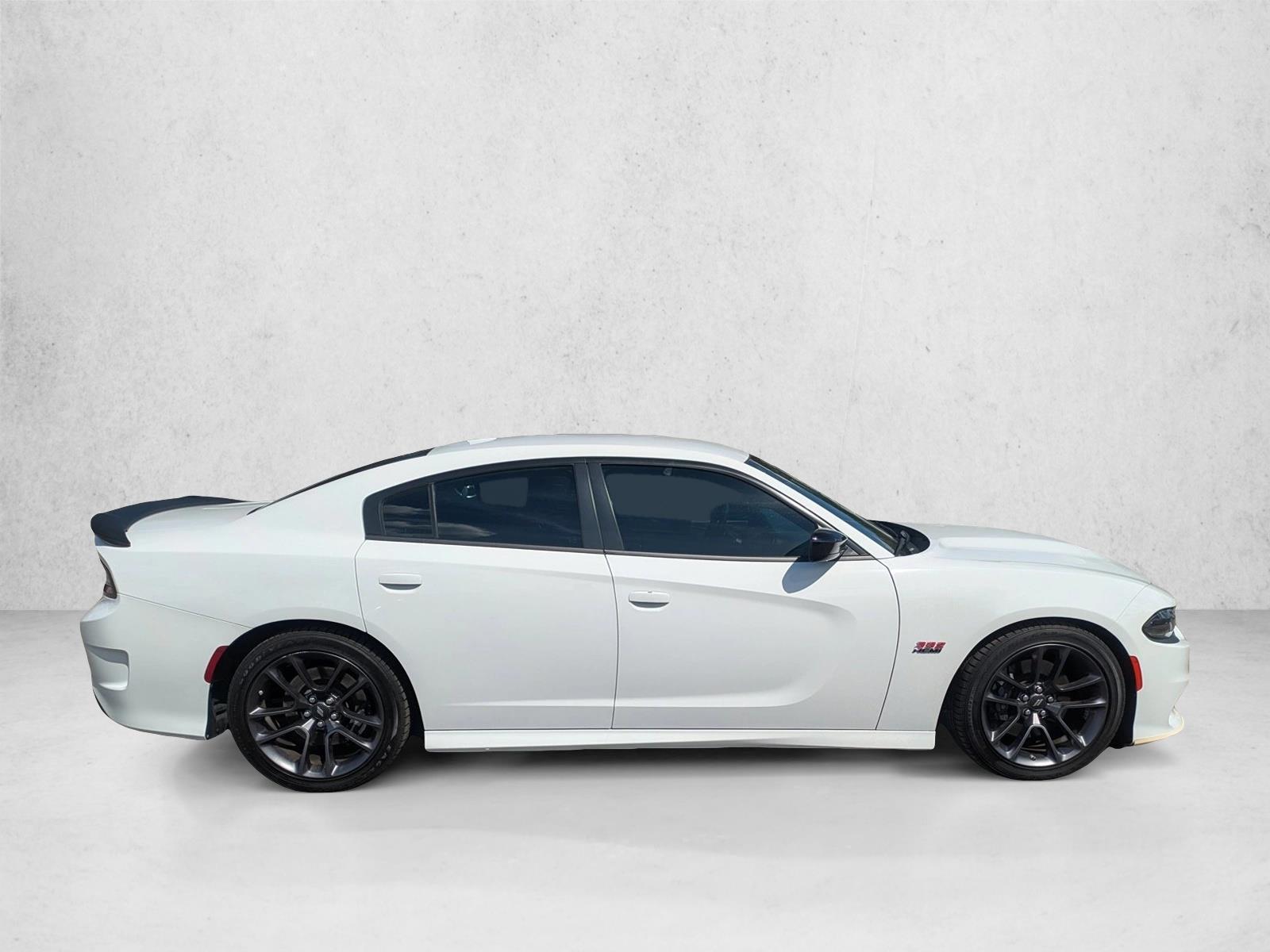 2023 Dodge Charger Scat Pack photo 3