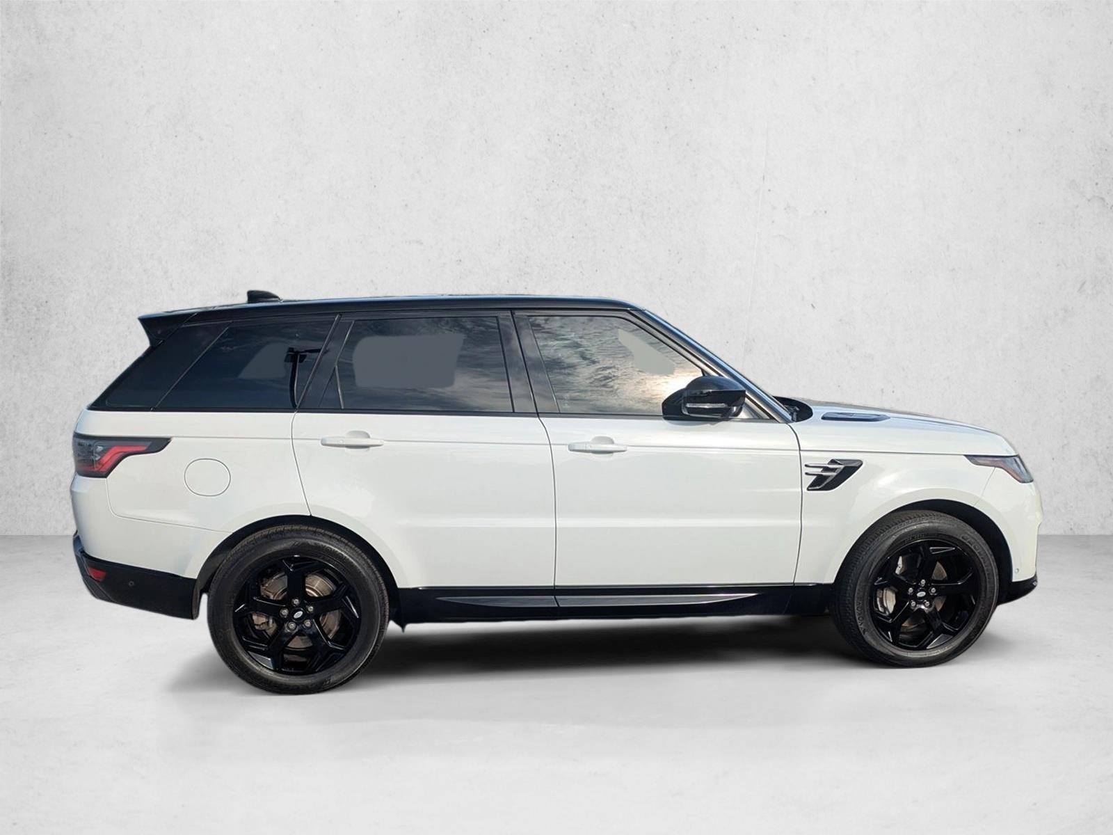 2018 Land Rover Range Rover Sport HSE photo 3