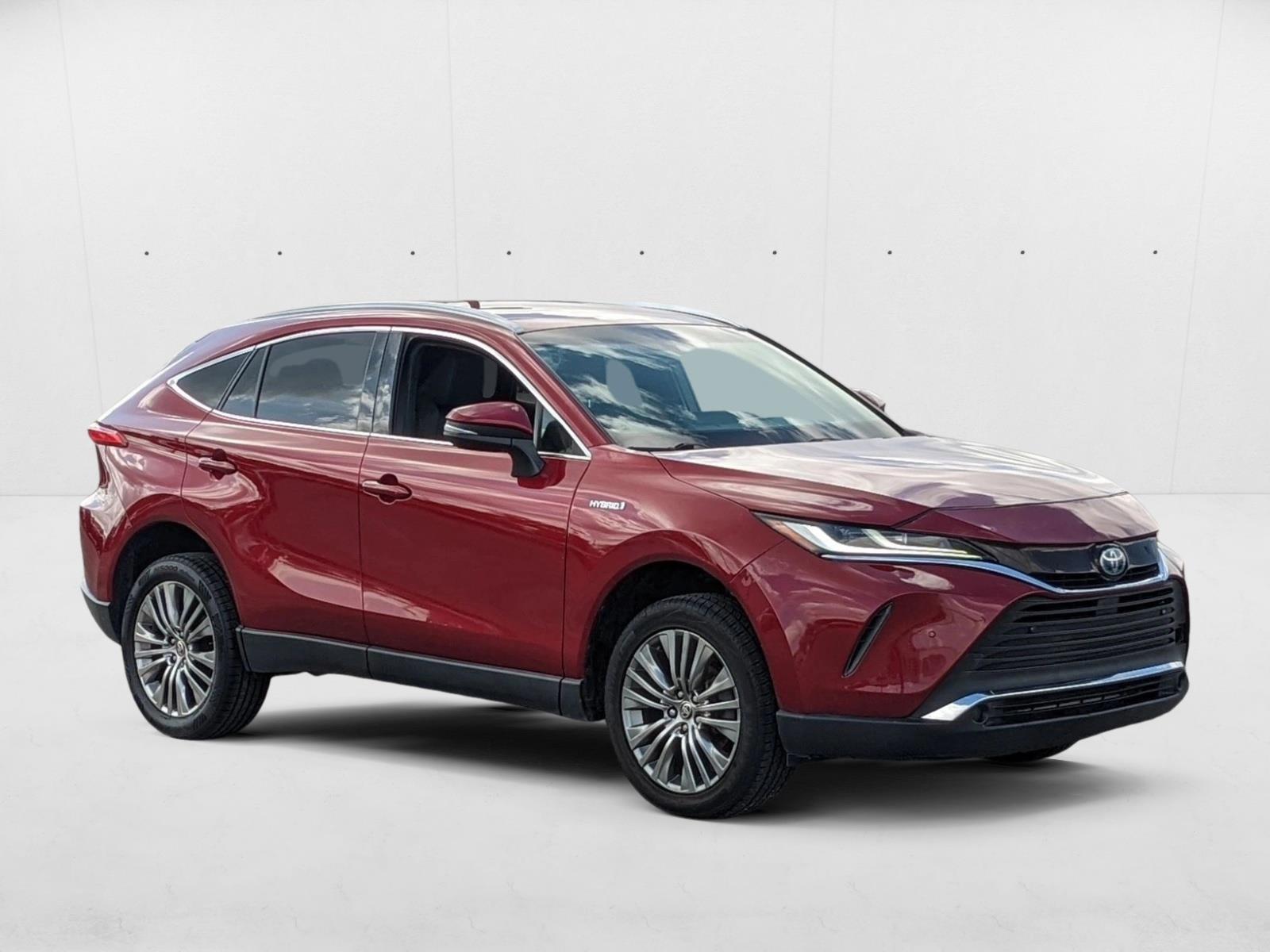 2021 Toyota Venza XLE photo 3