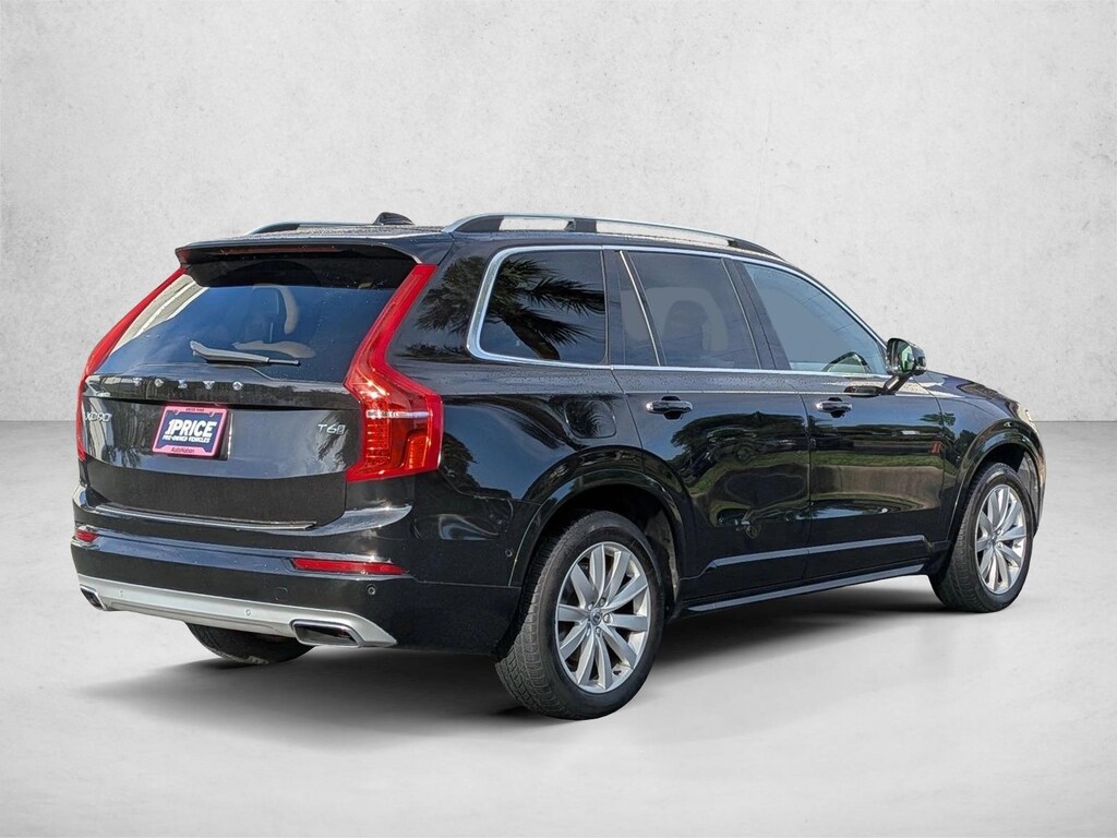 Used 2017 Volvo XC90 T6 AWD Momentum SUV