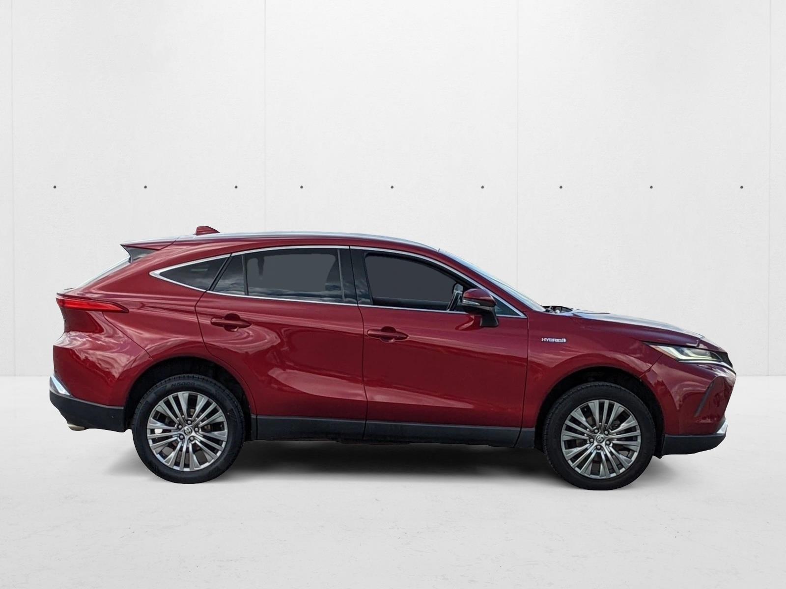 2021 Toyota Venza XLE photo 4