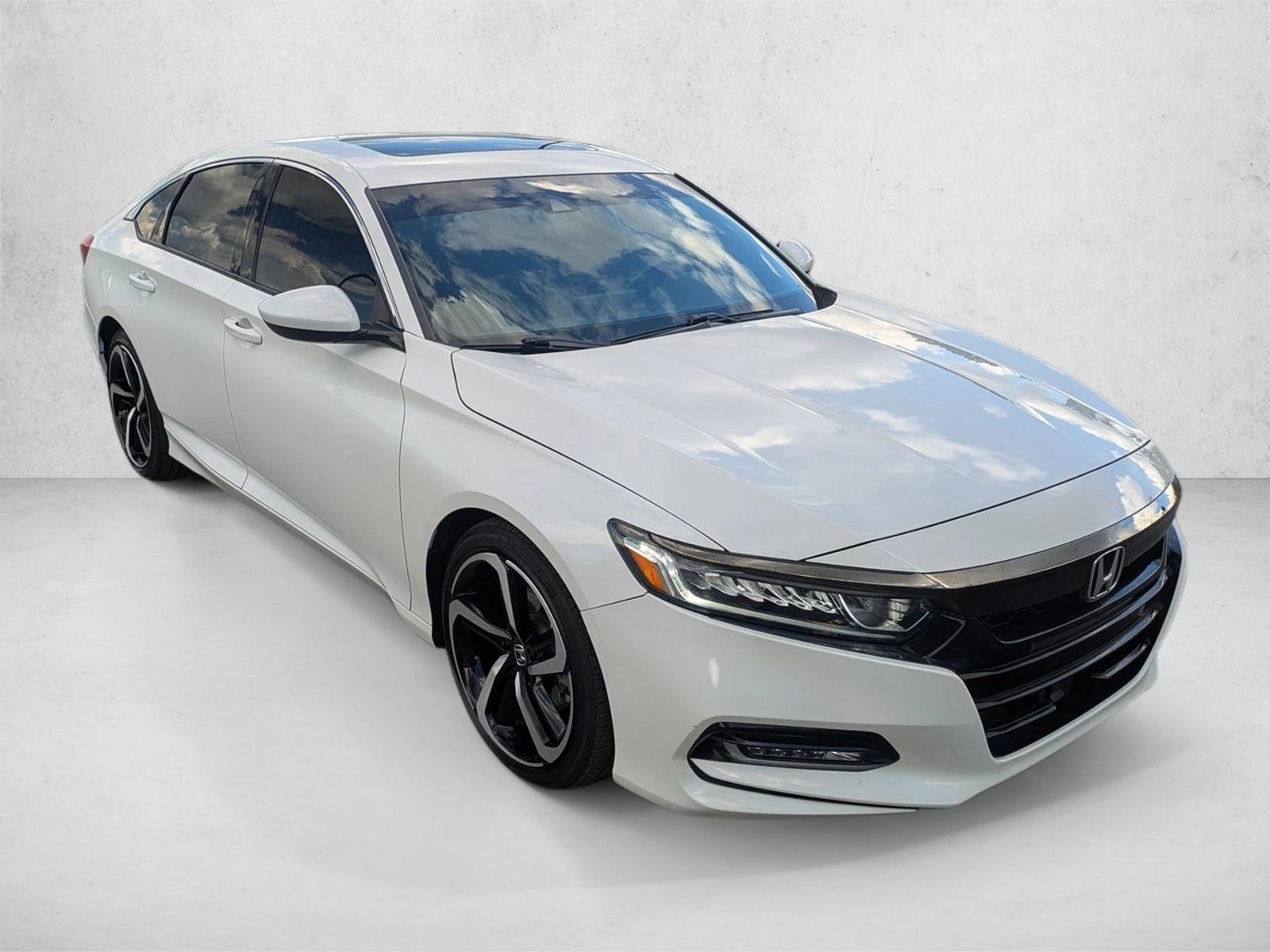 2020 Honda Accord Sport 2.0T photo 3