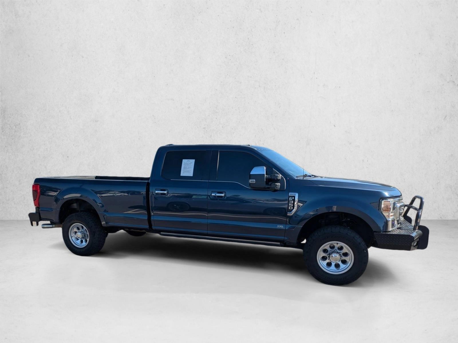 2020 Ford F-350 Platinum photo 4