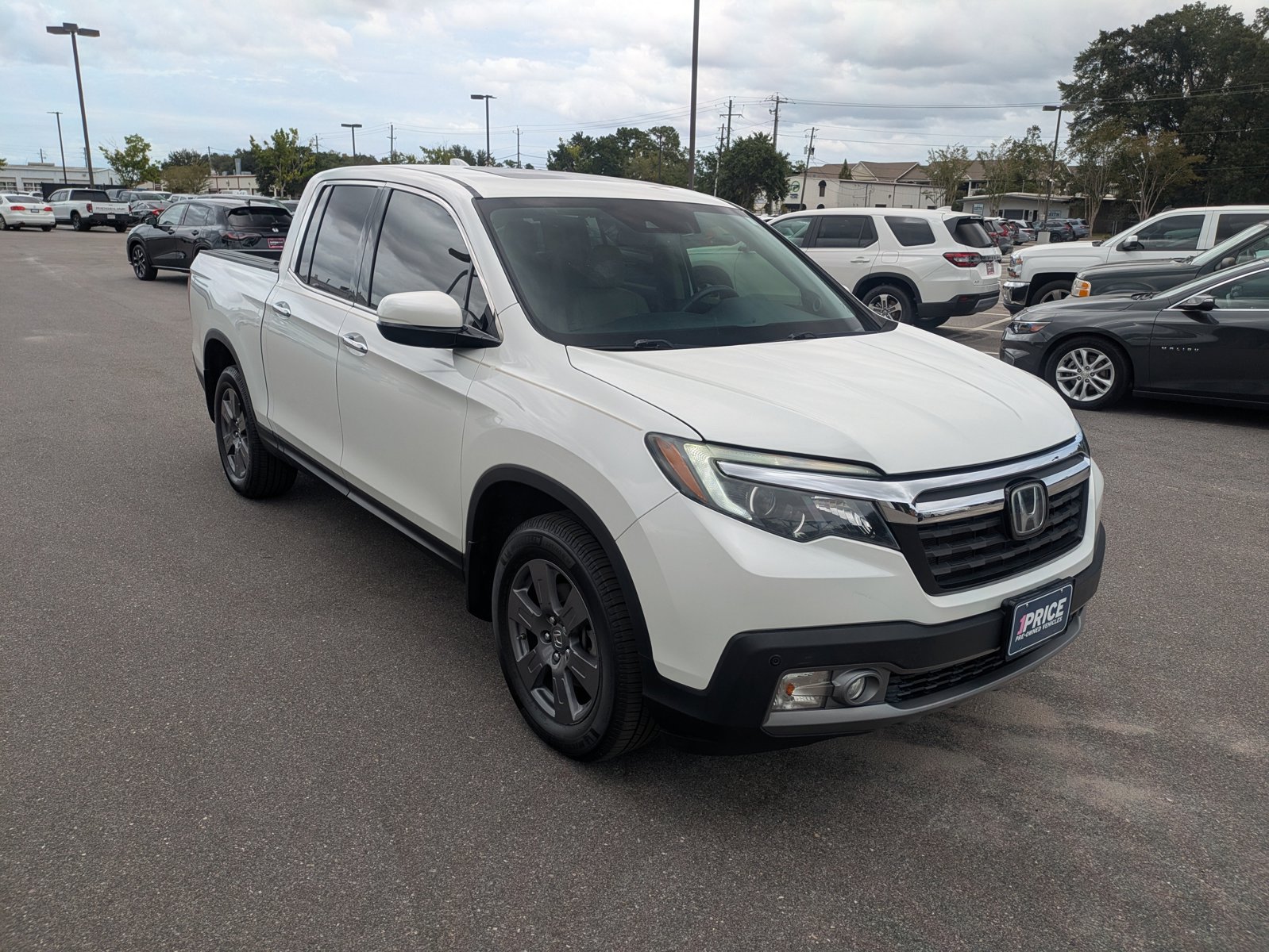 2020 Honda Ridgeline RTL-E photo 2