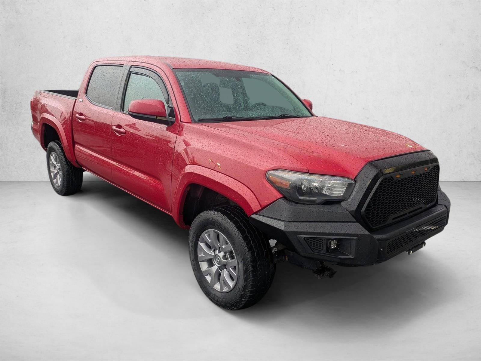 2017 Toyota Tacoma SR5 V6 photo 3