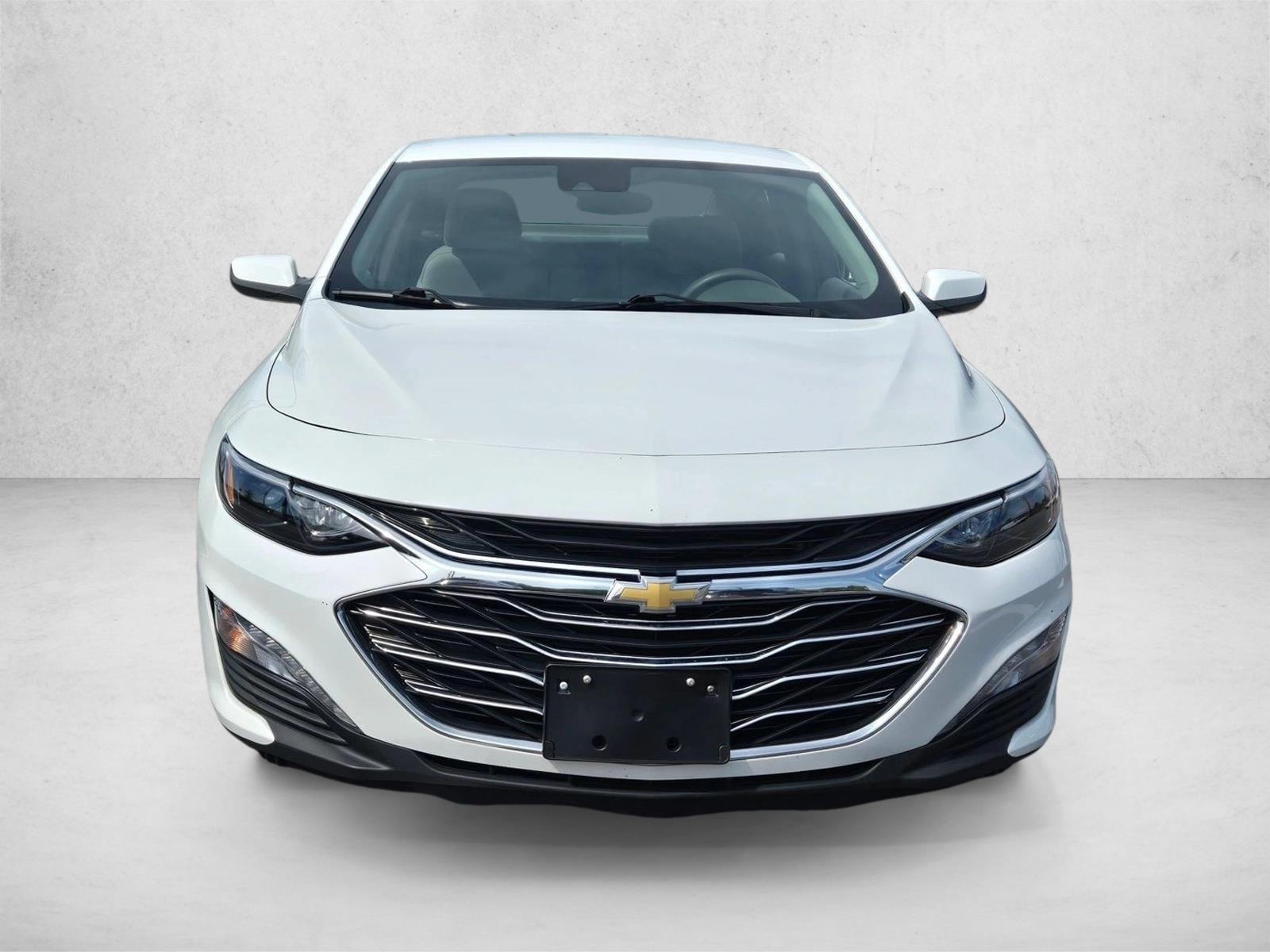 2023 Chevrolet Malibu 1LT photo 2