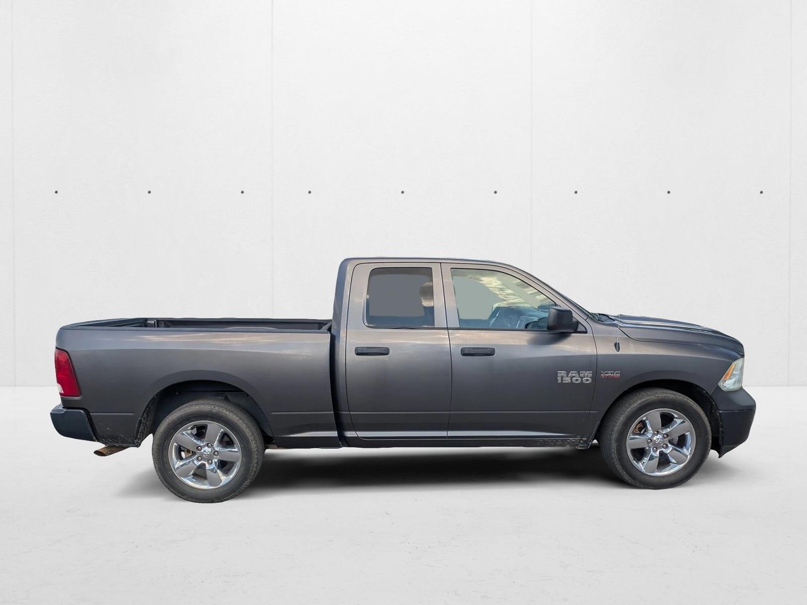 2016 Ram 1500 Tradesman Express photo 3