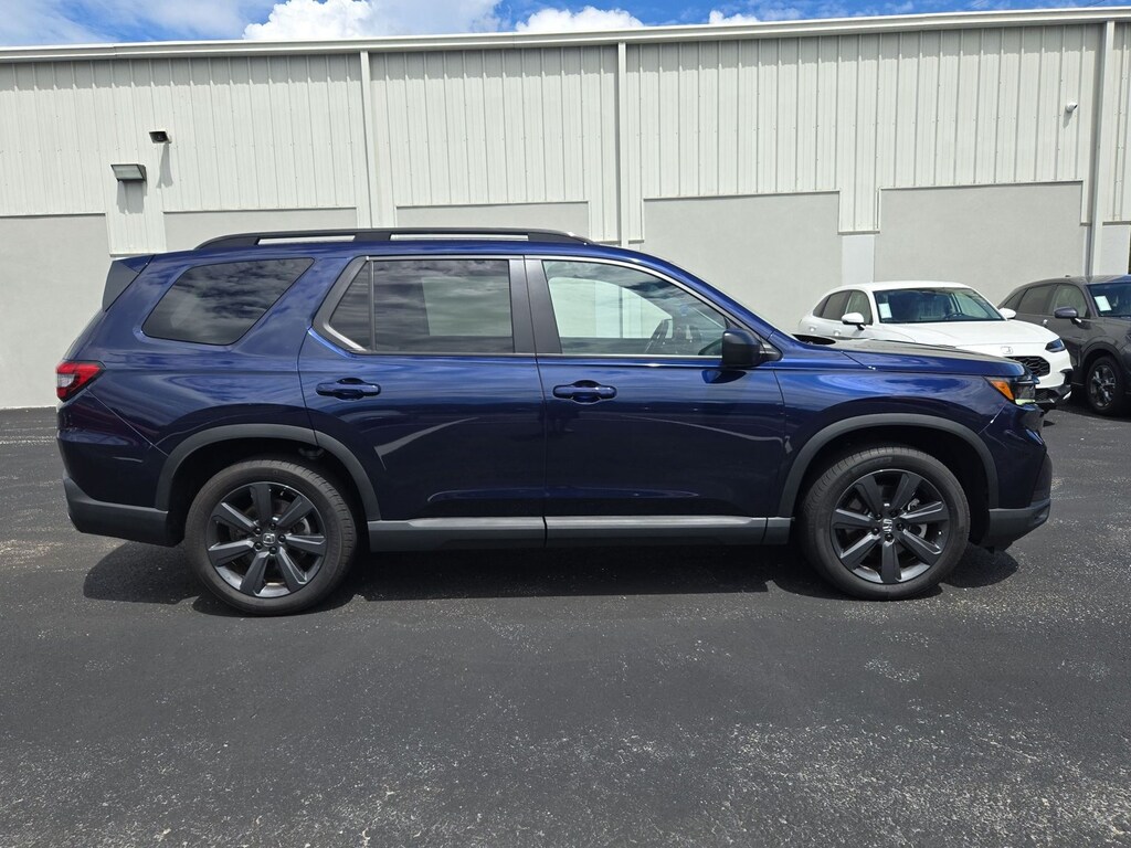 Used 2025 Honda Pilot Sport SUV