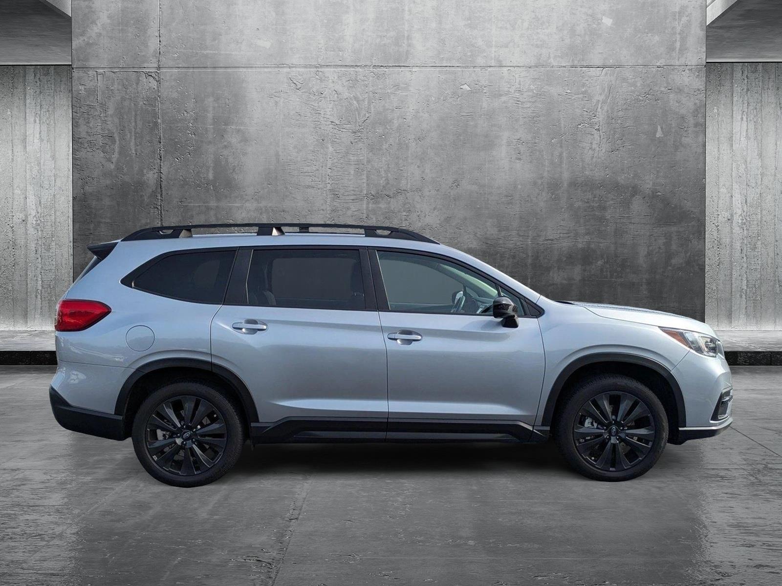 2022 Subaru Ascent Onyx Edition photo 4