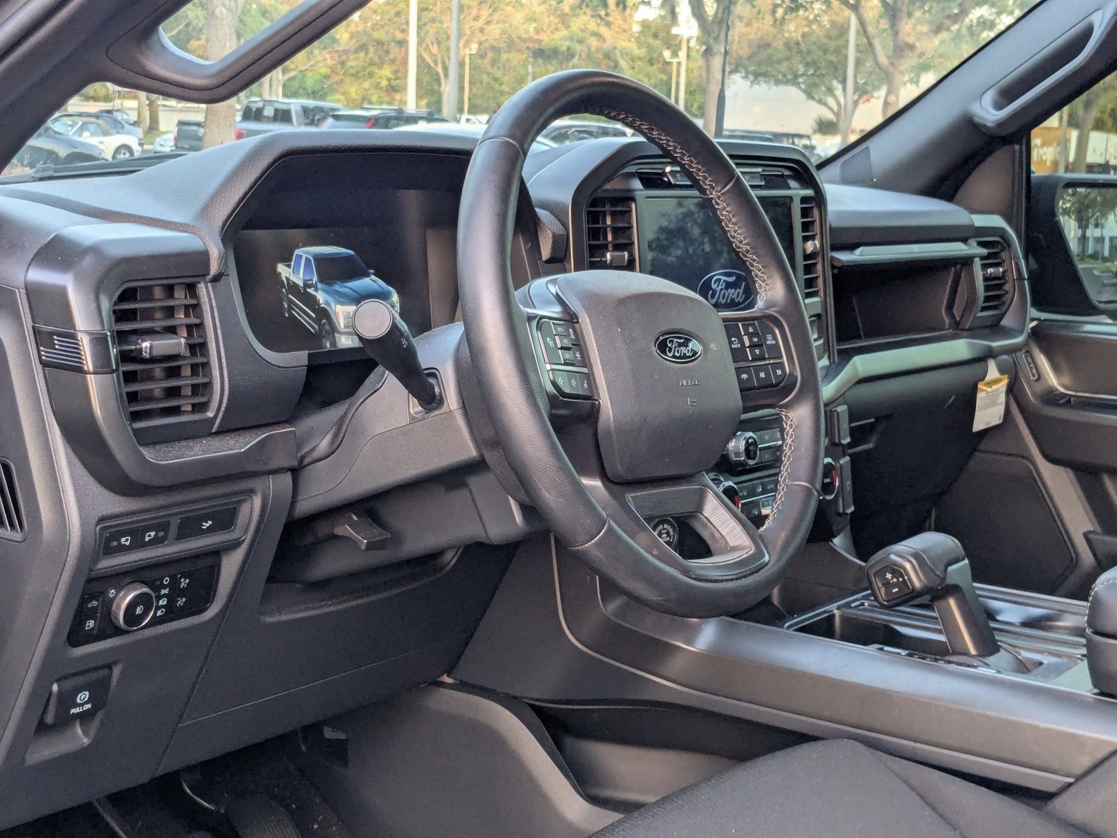 2024 Ford F-150 XLT photo 3