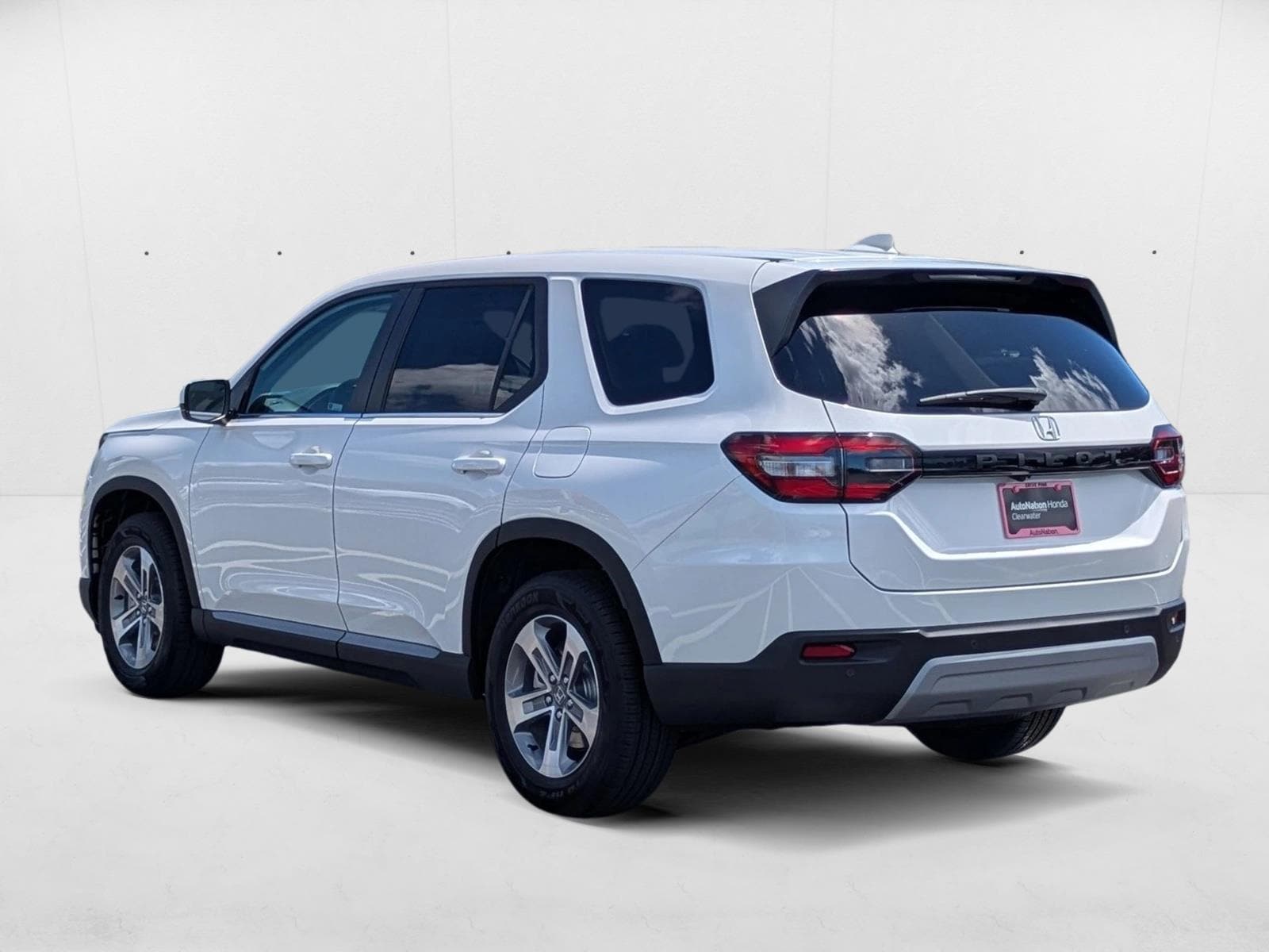 2025 Honda Pilot EX-L - Photo 8