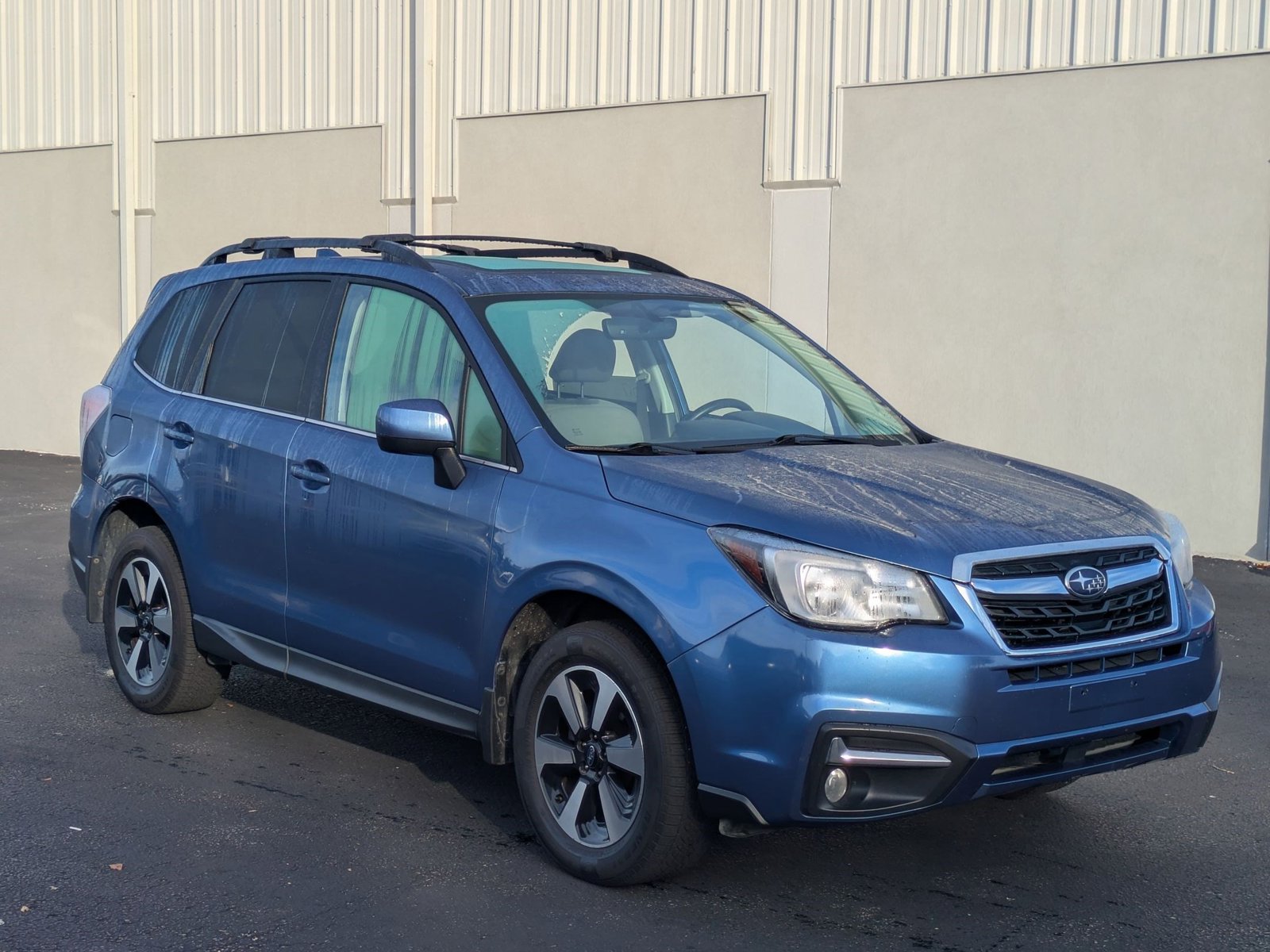2017 Subaru Forester 2.5i Limited photo 2