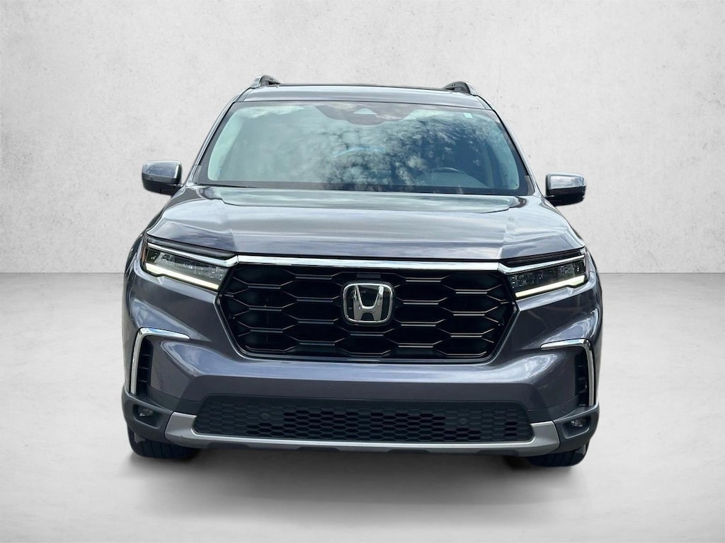 Used 2024 Honda Pilot Touring SUV