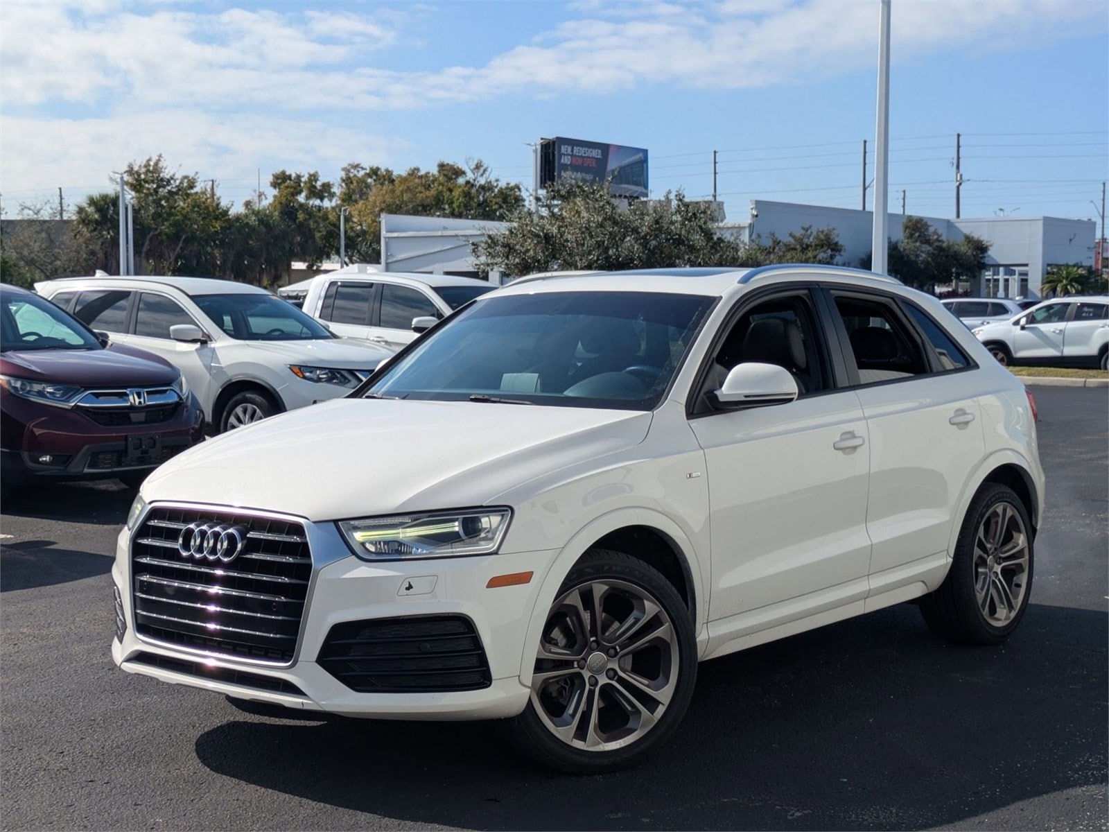 2018 Audi Q3 Premium's photo