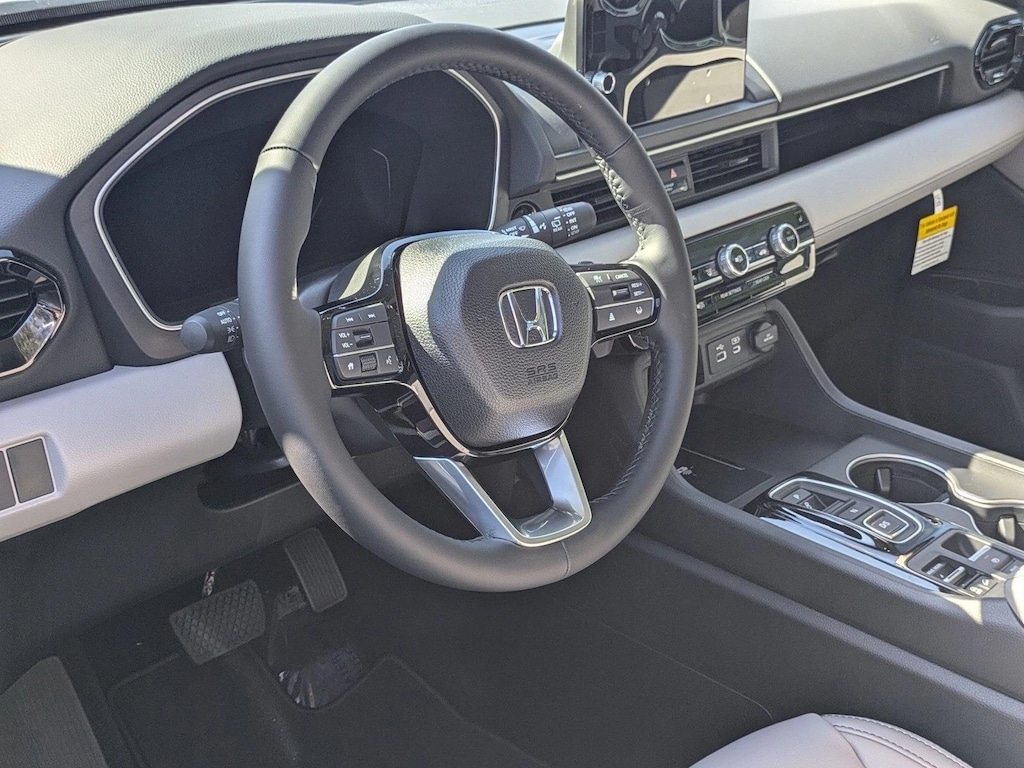 New 2025 Honda Pilot Touring+ SUV