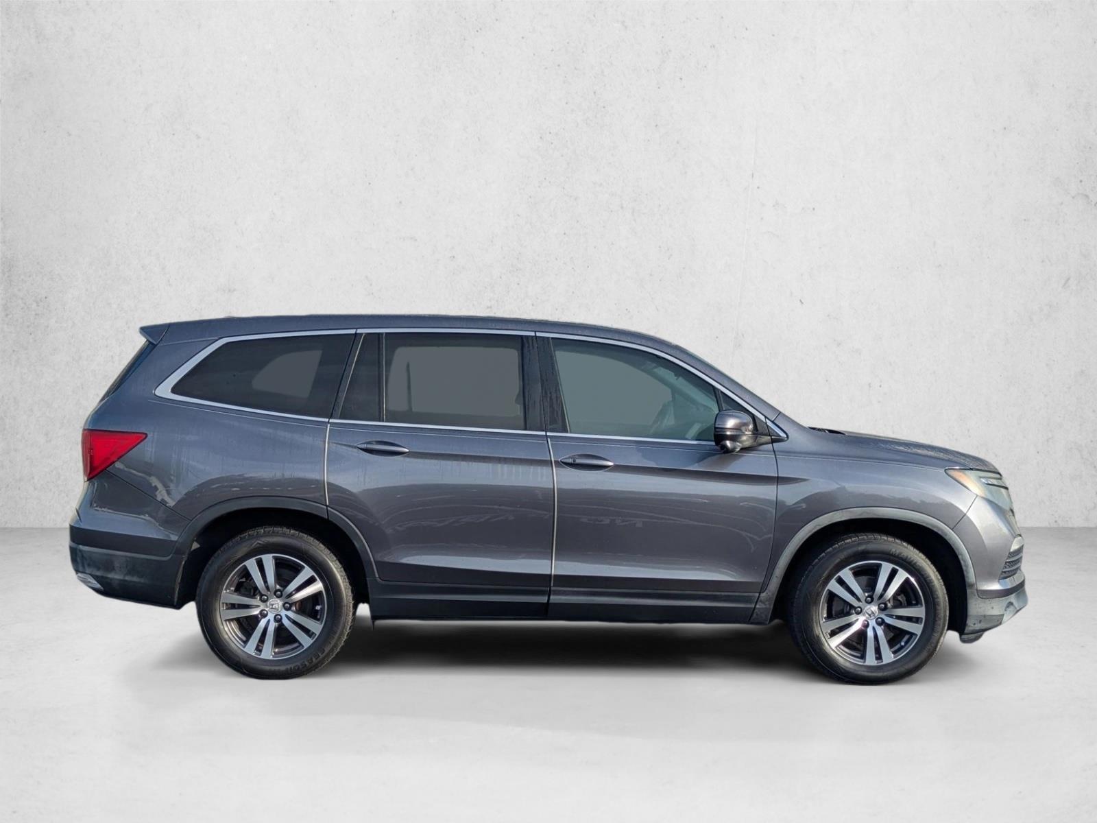 2016 Honda Pilot EX photo 4