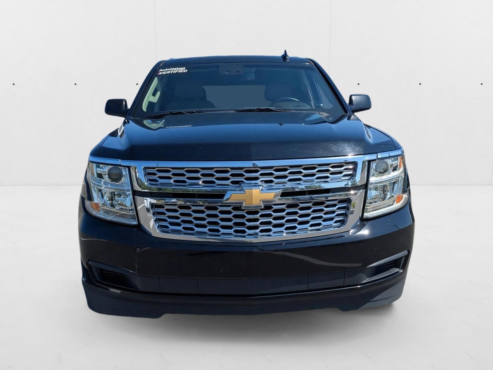 2018 Chevrolet Tahoe LT photo 2