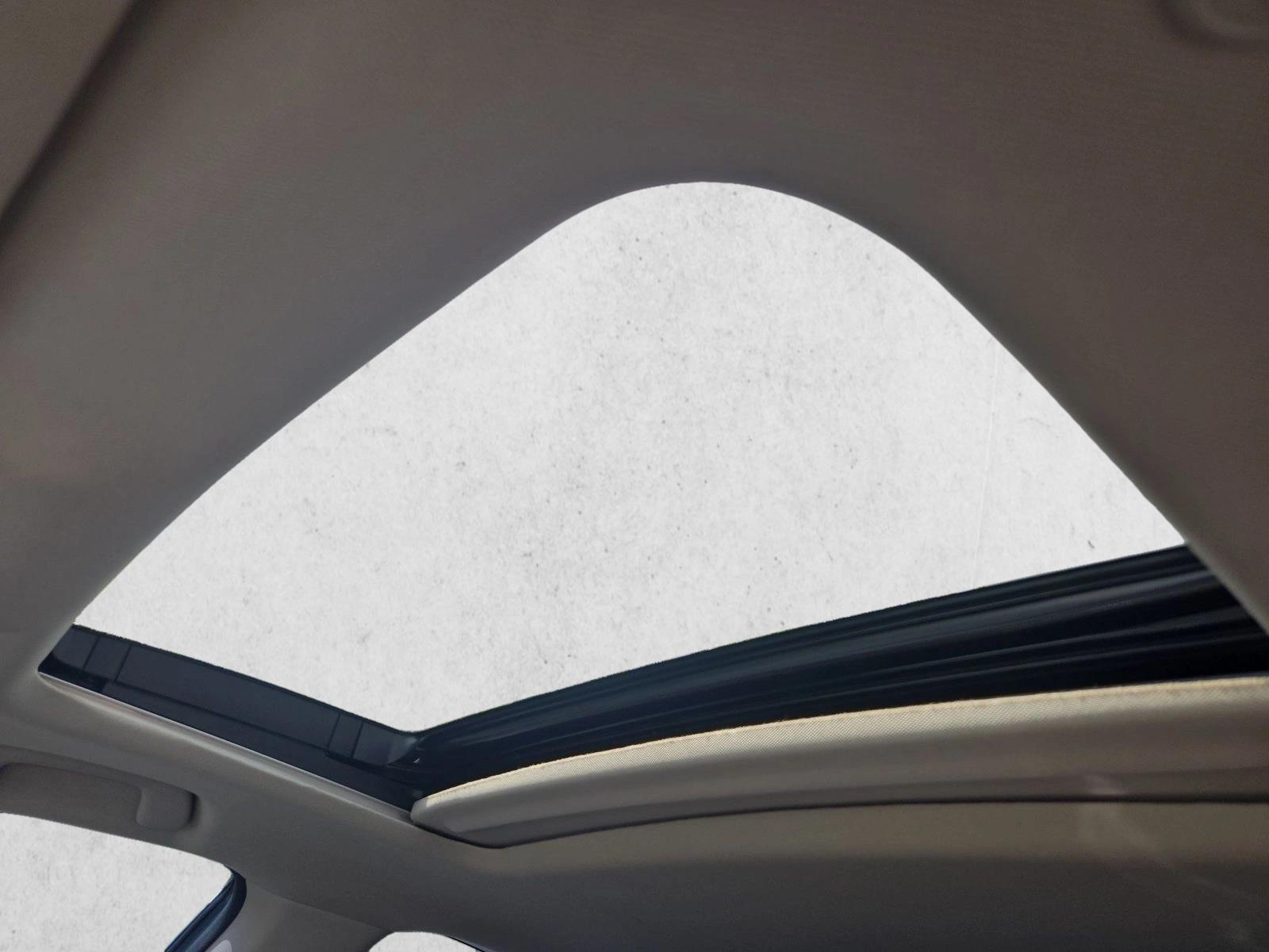 2023 Honda Accord Hybrid EX-L - Photo 15