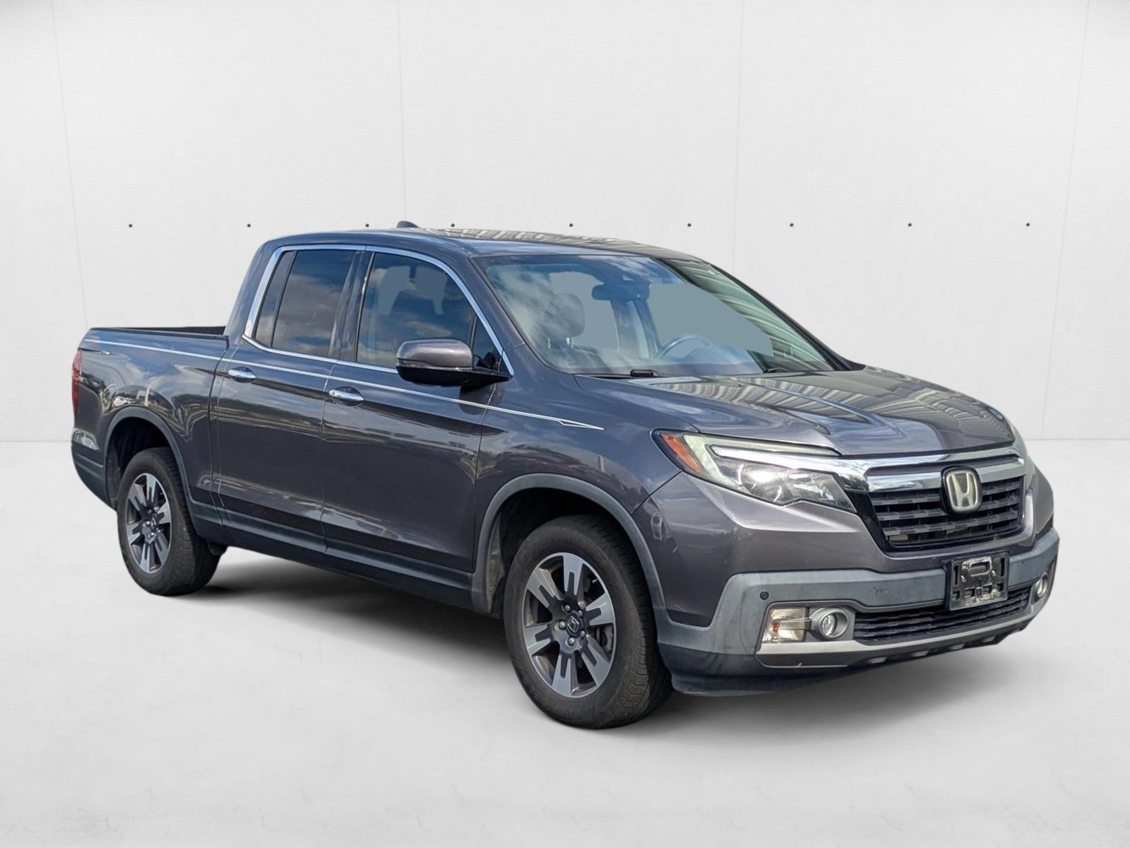 2019 Honda Ridgeline RTL-E photo 3