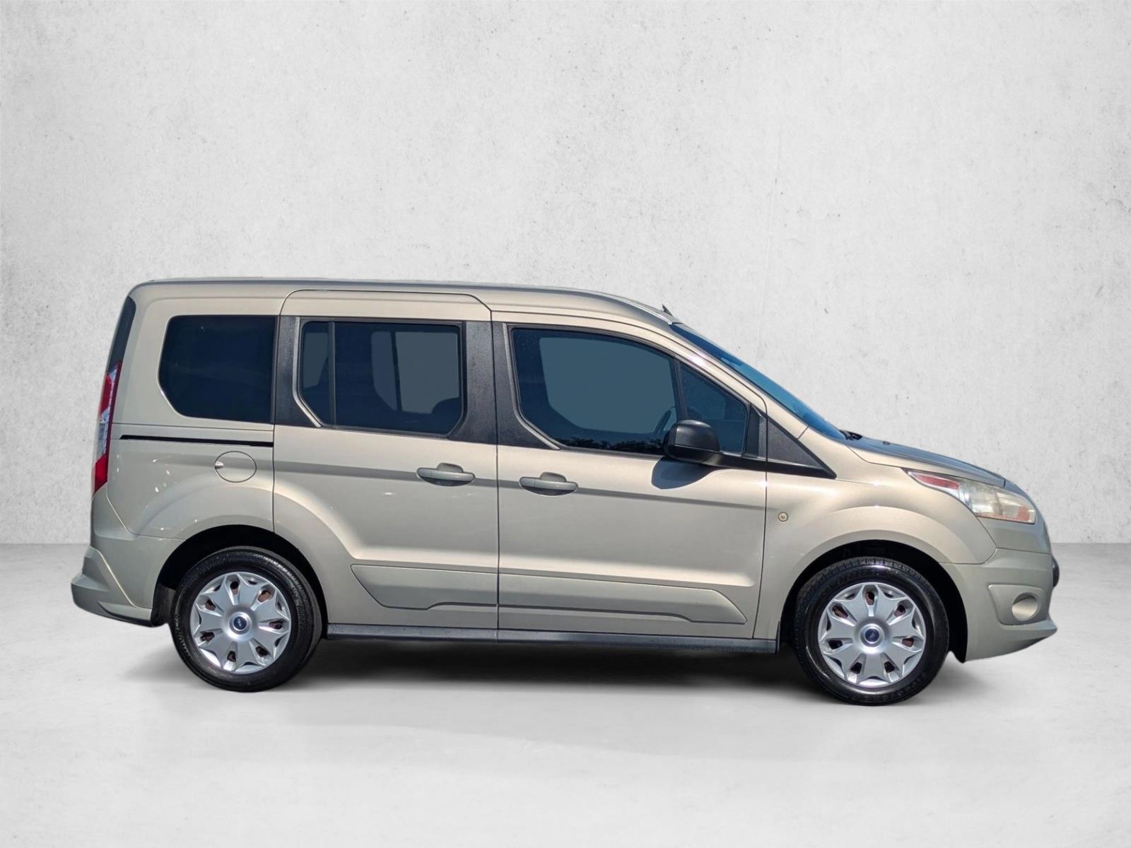 2016 Ford Transit Connect XLT Wagon photo 4