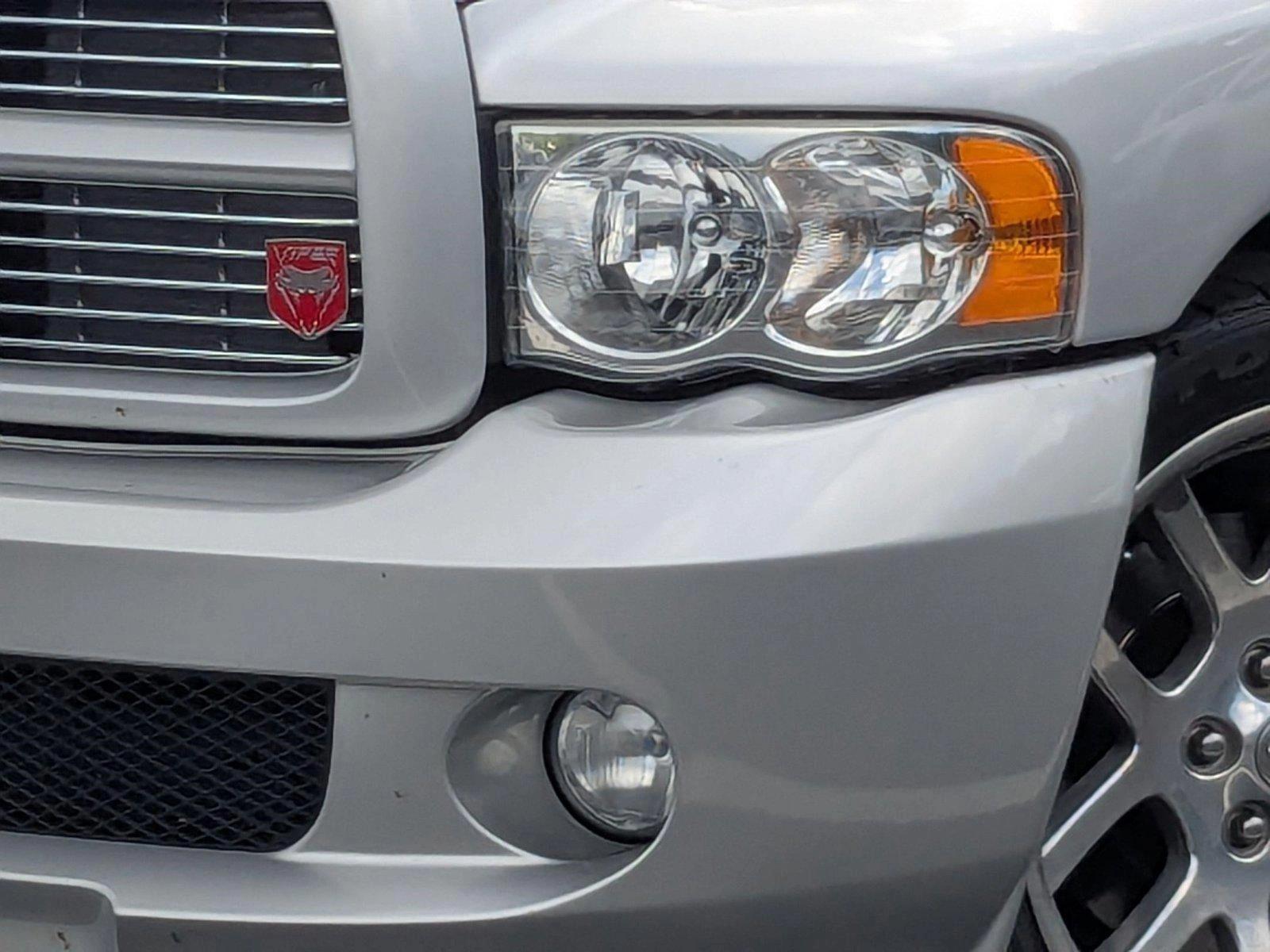 2005 Dodge Ram photo 3