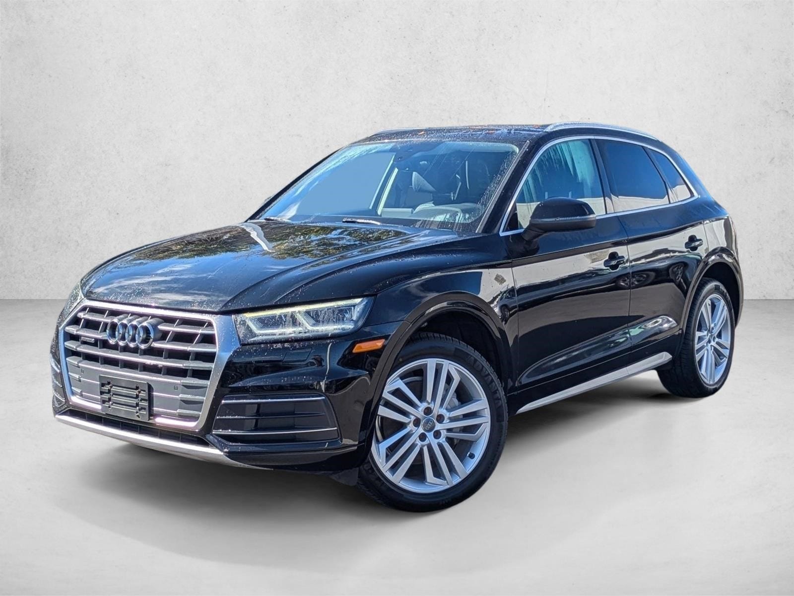 2018 Audi Q5 Premium Plus's photo