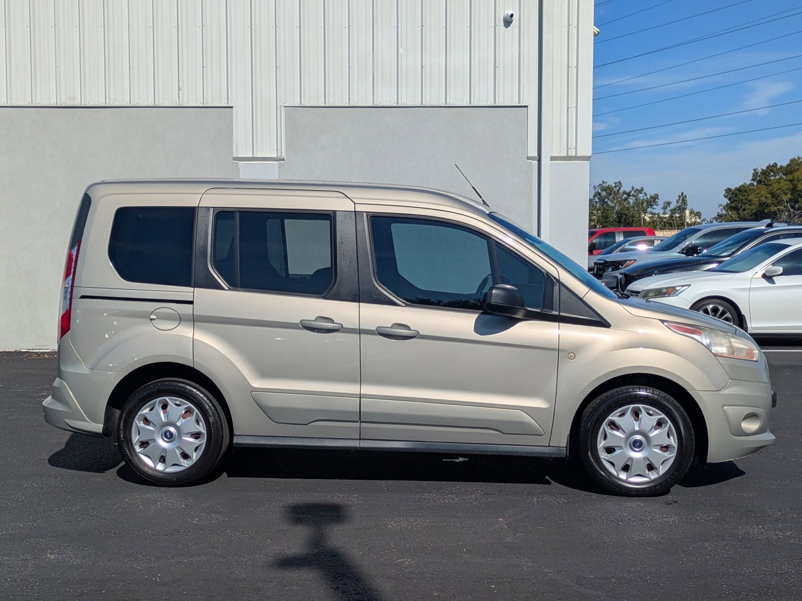 2016 Ford Transit Connect XLT Wagon photo 4