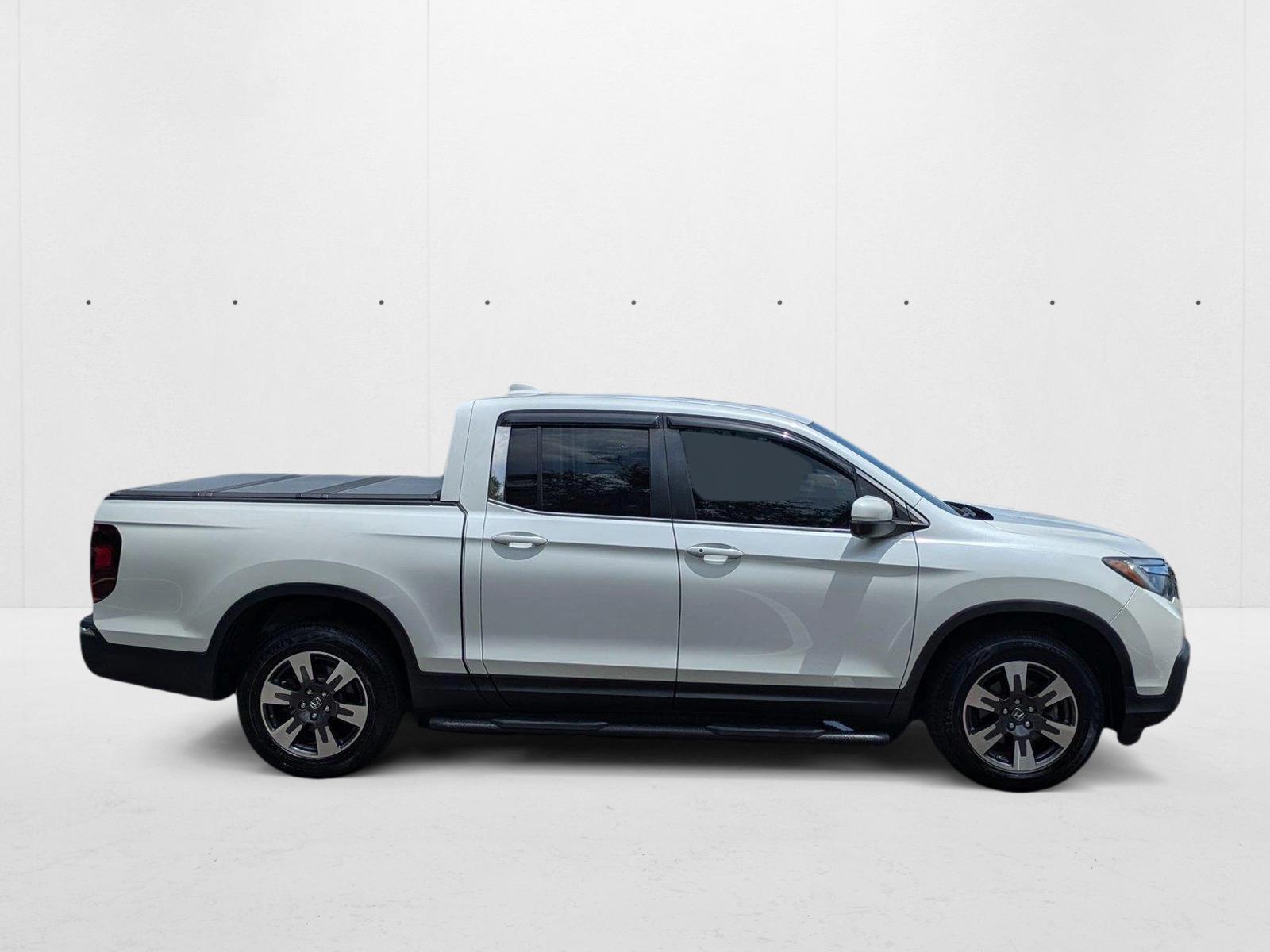 2019 Honda Ridgeline RTL photo 4