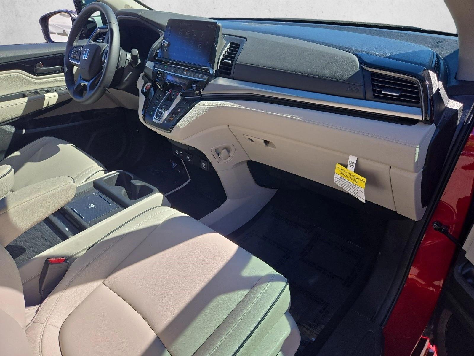 2026 Honda Odyssey Touring - Photo 20