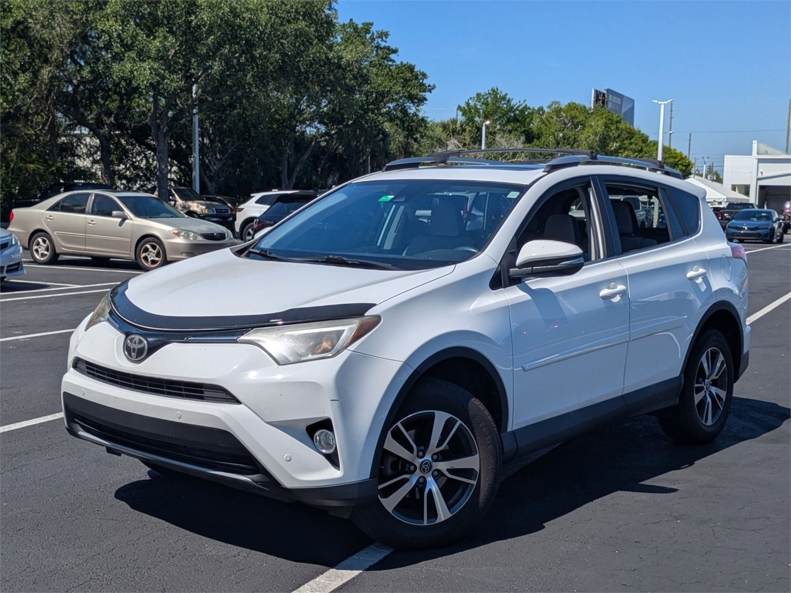 2017 Toyota RAV4 XLE