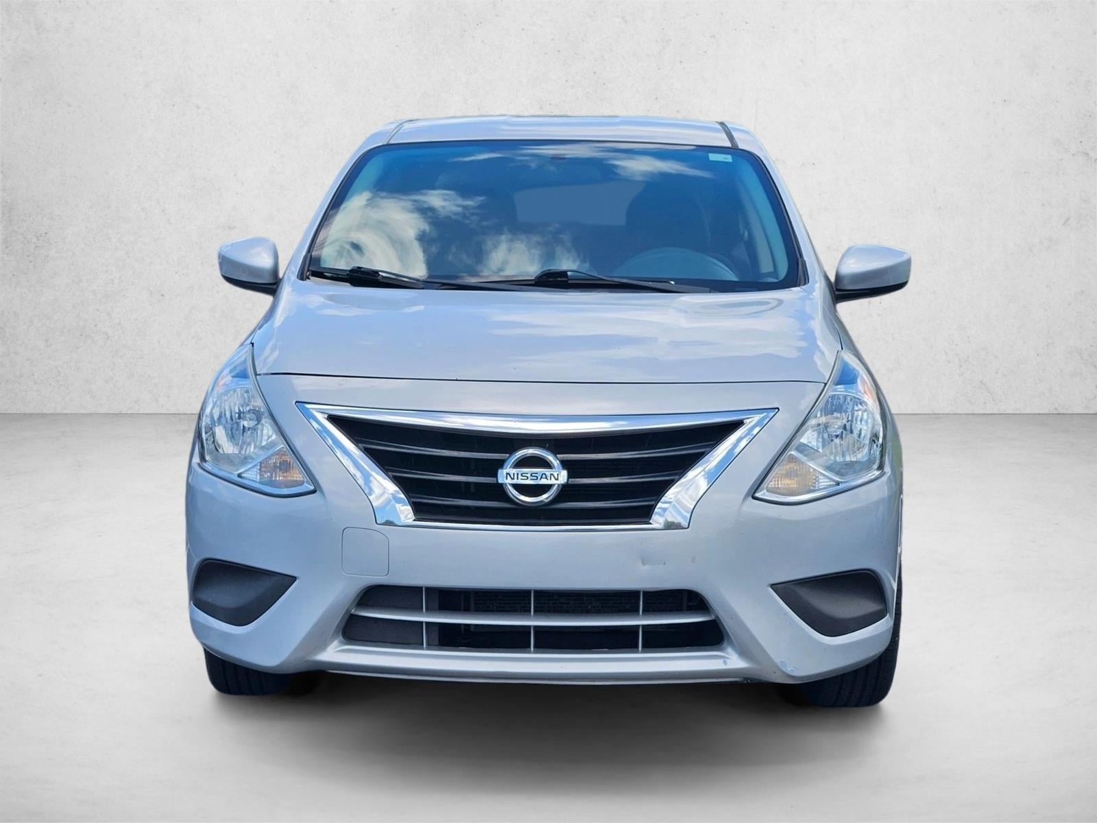 Used 2018 Nissan Versa Sedan SV with VIN 3N1CN7AP1JL811266 for sale in Clearwater, FL