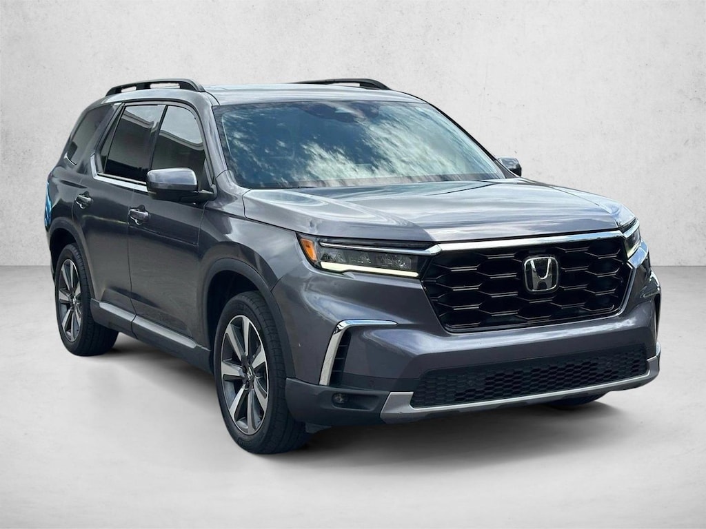 Used 2024 Honda Pilot Touring SUV