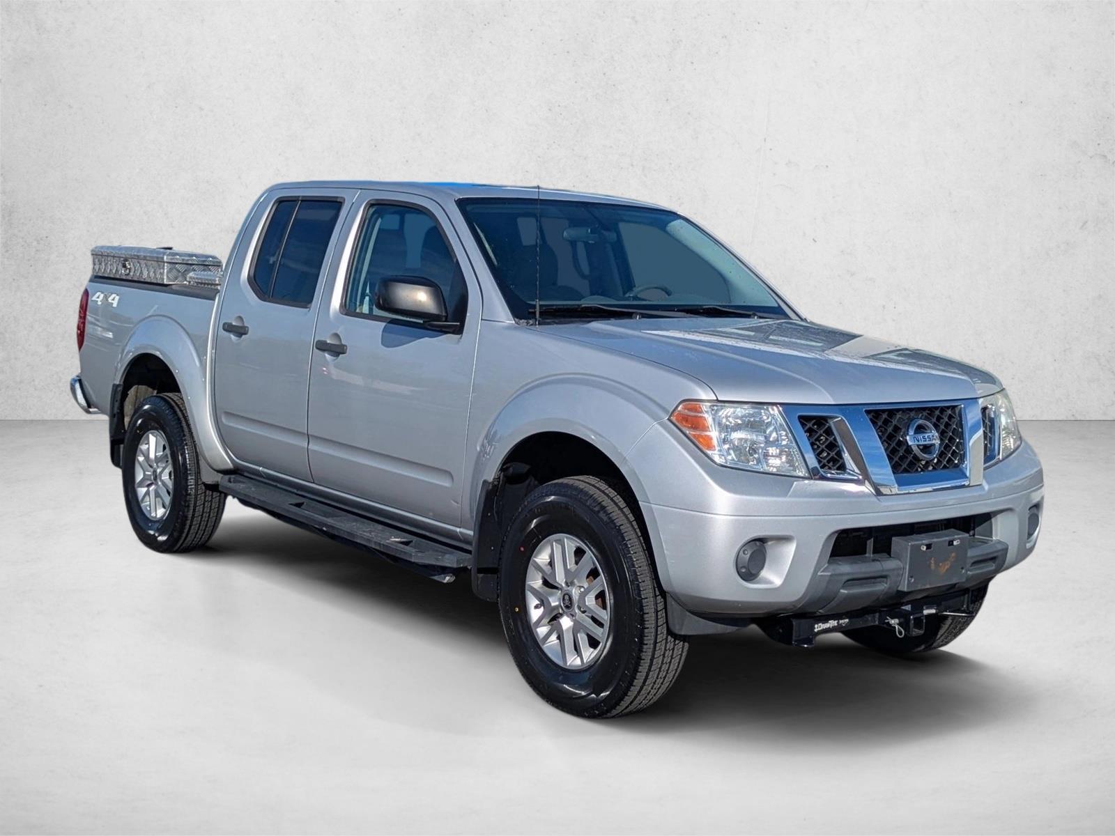 2019 Nissan Frontier Crew Cab SV photo 3
