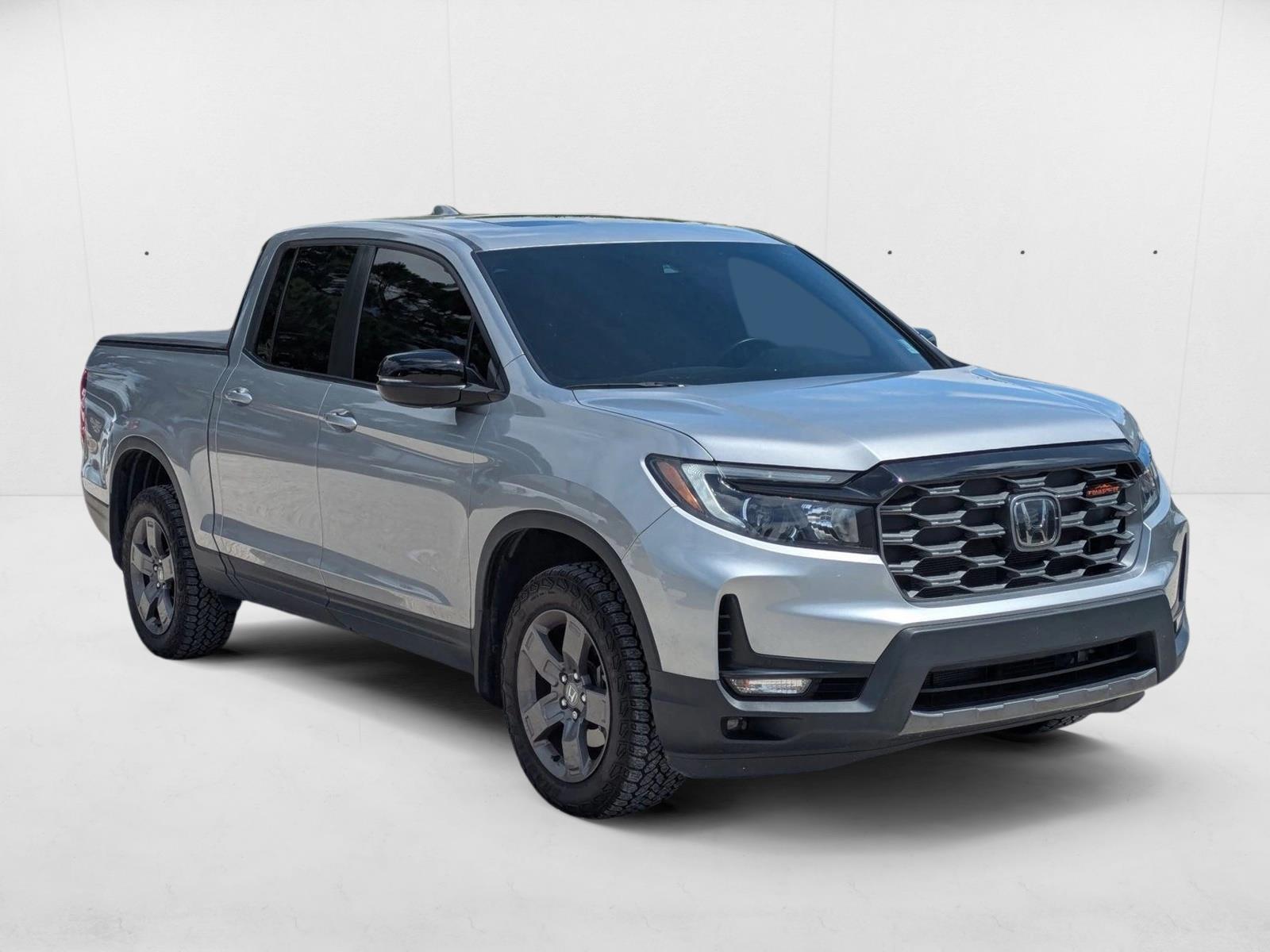 2024 Honda Ridgeline TrailSport photo 3