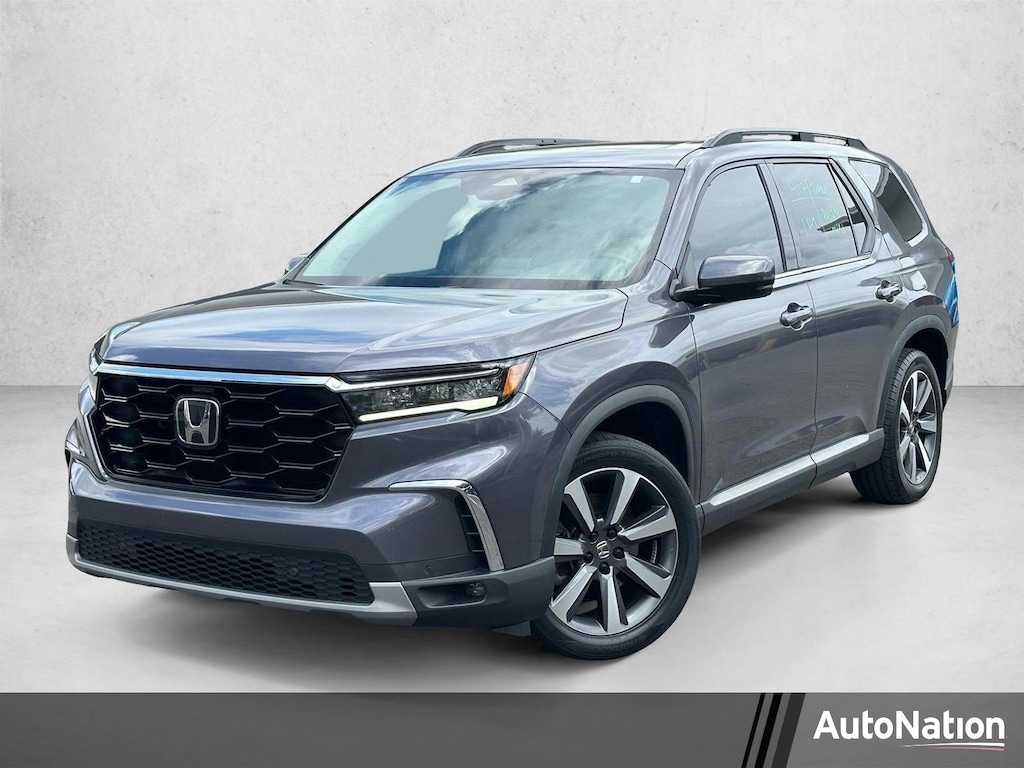 Used 2024 Honda Pilot Touring SUV