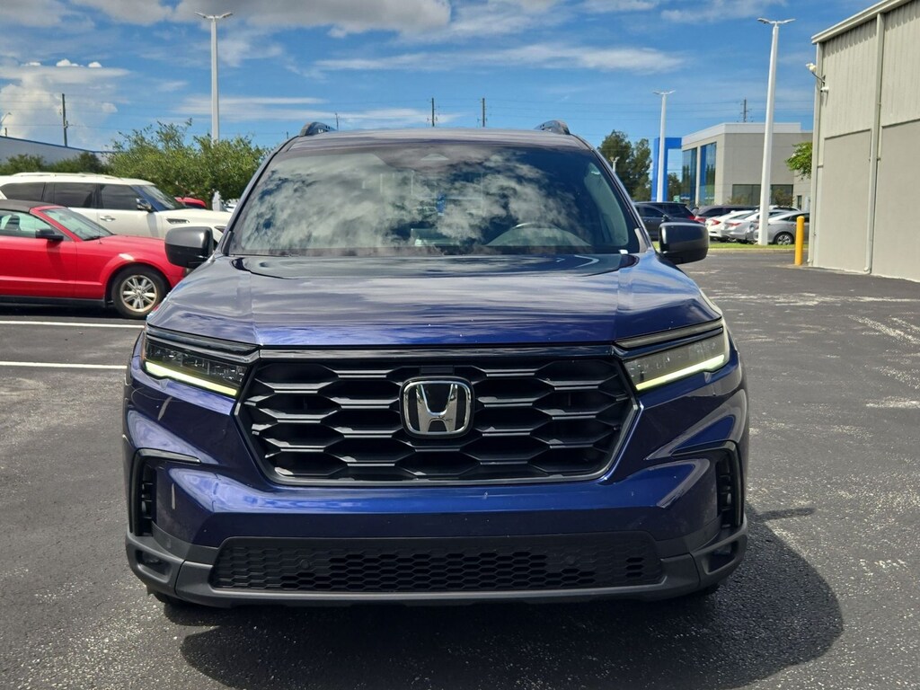 Used 2025 Honda Pilot Sport SUV
