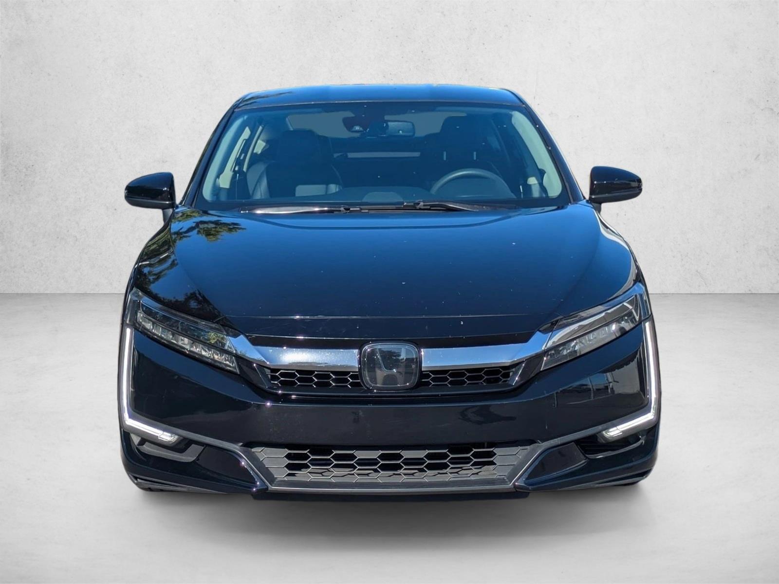 2018 Honda Clarity Plug-In Hybrid photo 2