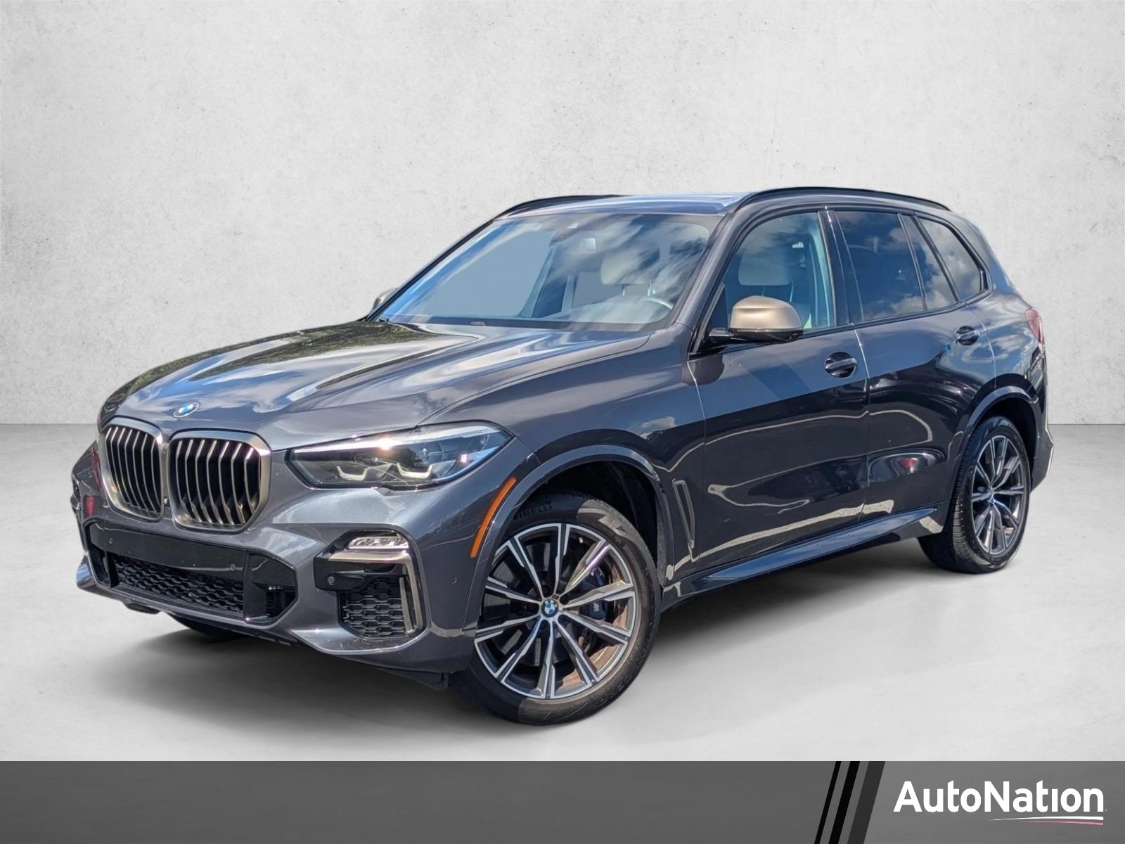2020 BMW X5 M50i's photo