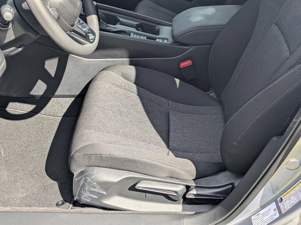 New 2025 Honda Accord LX Sedan