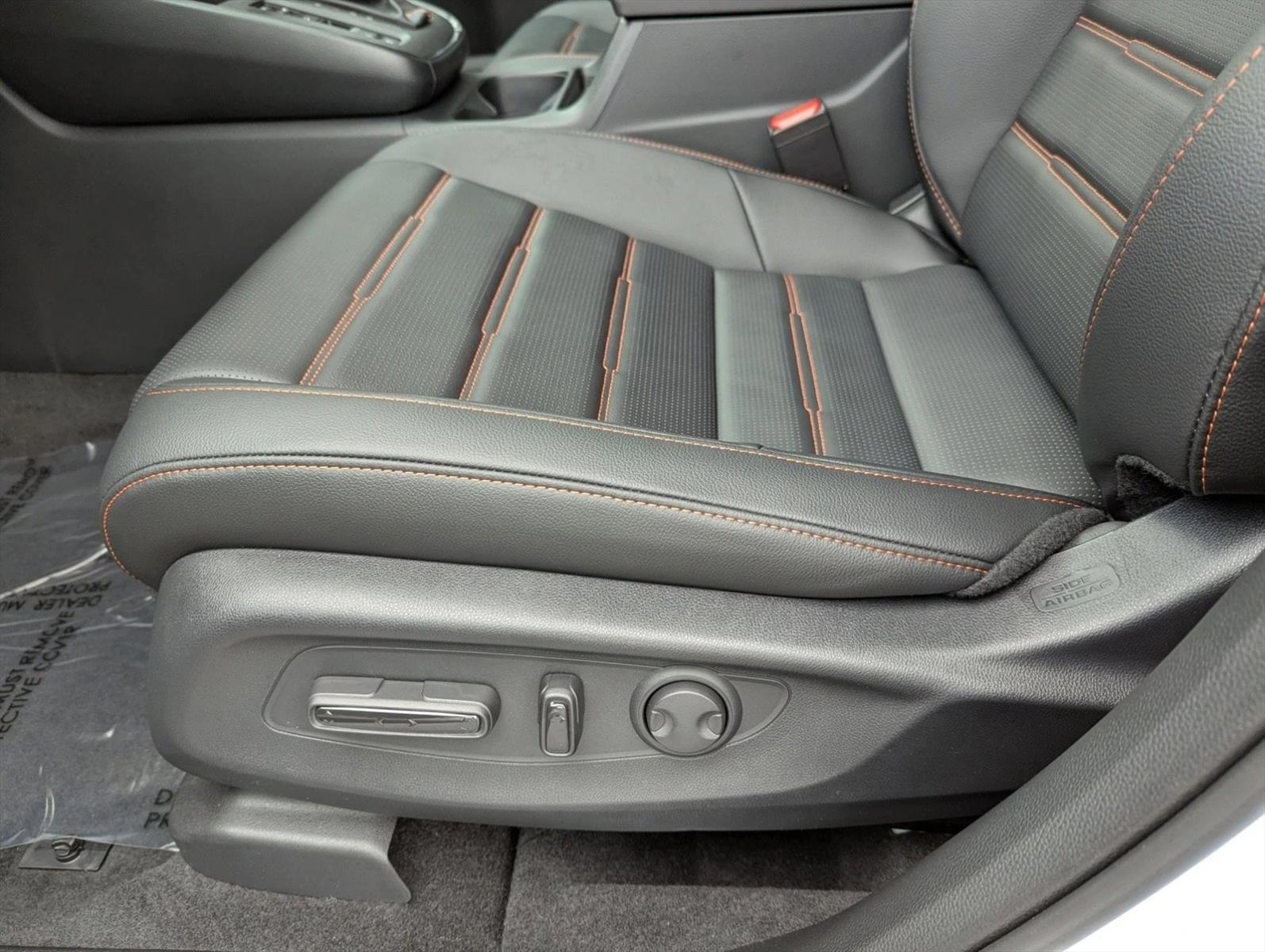 2026 Honda CR-V Hybrid Sport-L photo 4