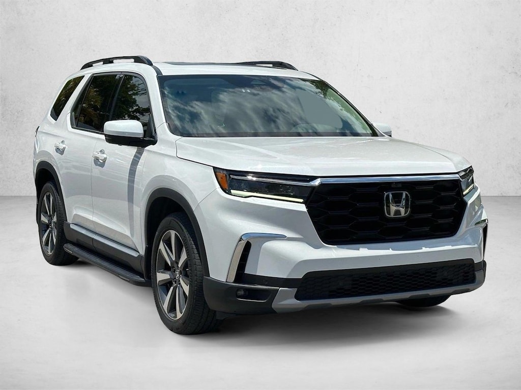 Used 2024 Honda Pilot Elite SUV