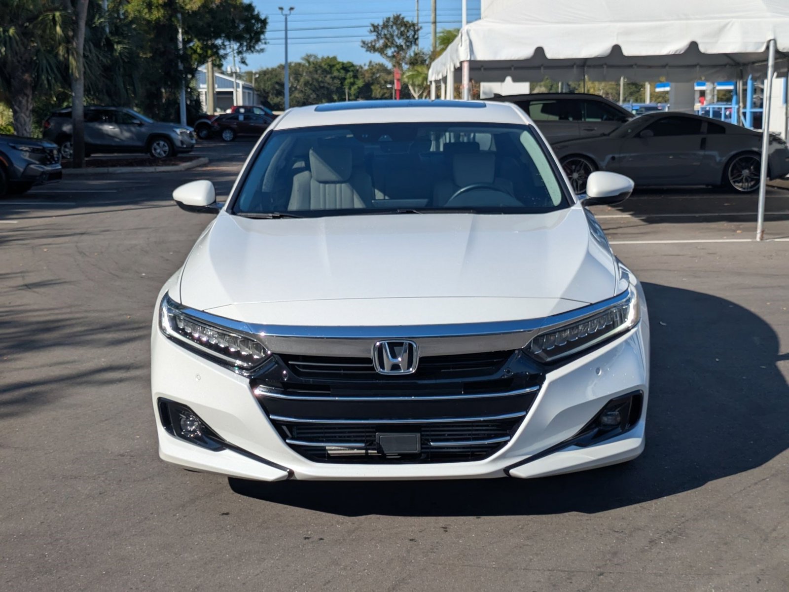 2021 Honda Accord Touring 2.0T photo 2