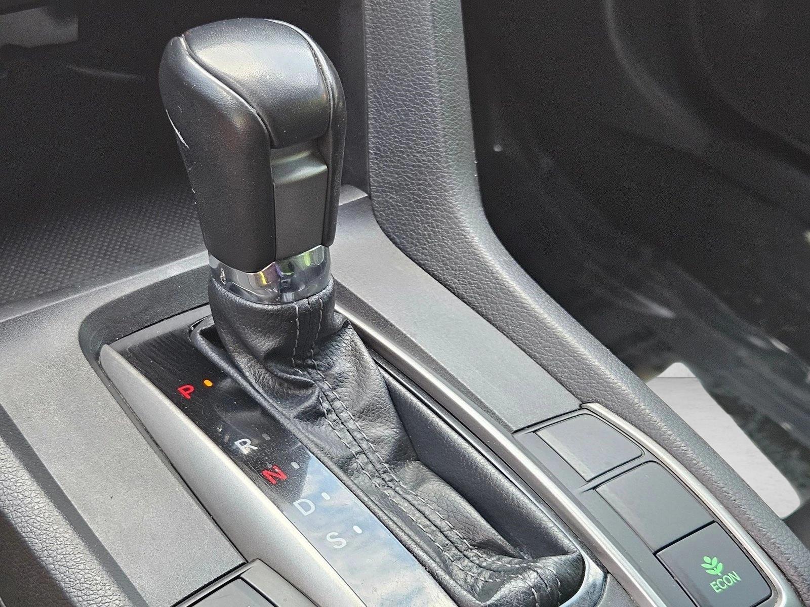 2021 Honda Civic Hatchback Sport - Photo 12