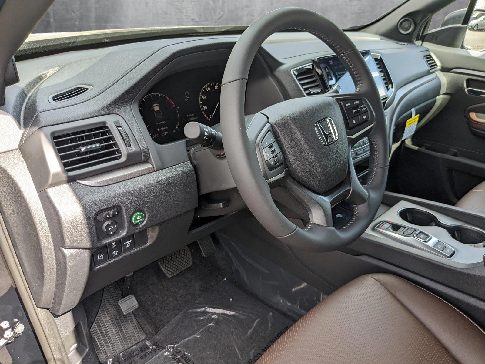 2025 Honda Ridgeline RTL photo 3