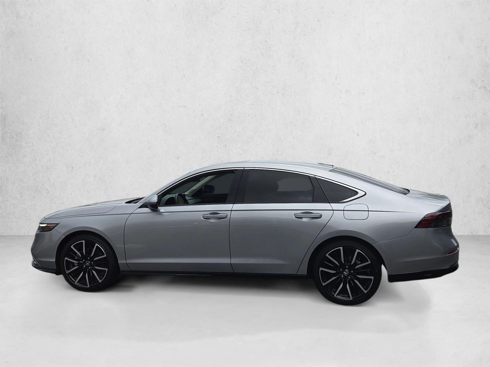2026 Honda Accord Hybrid Touring - Photo 9