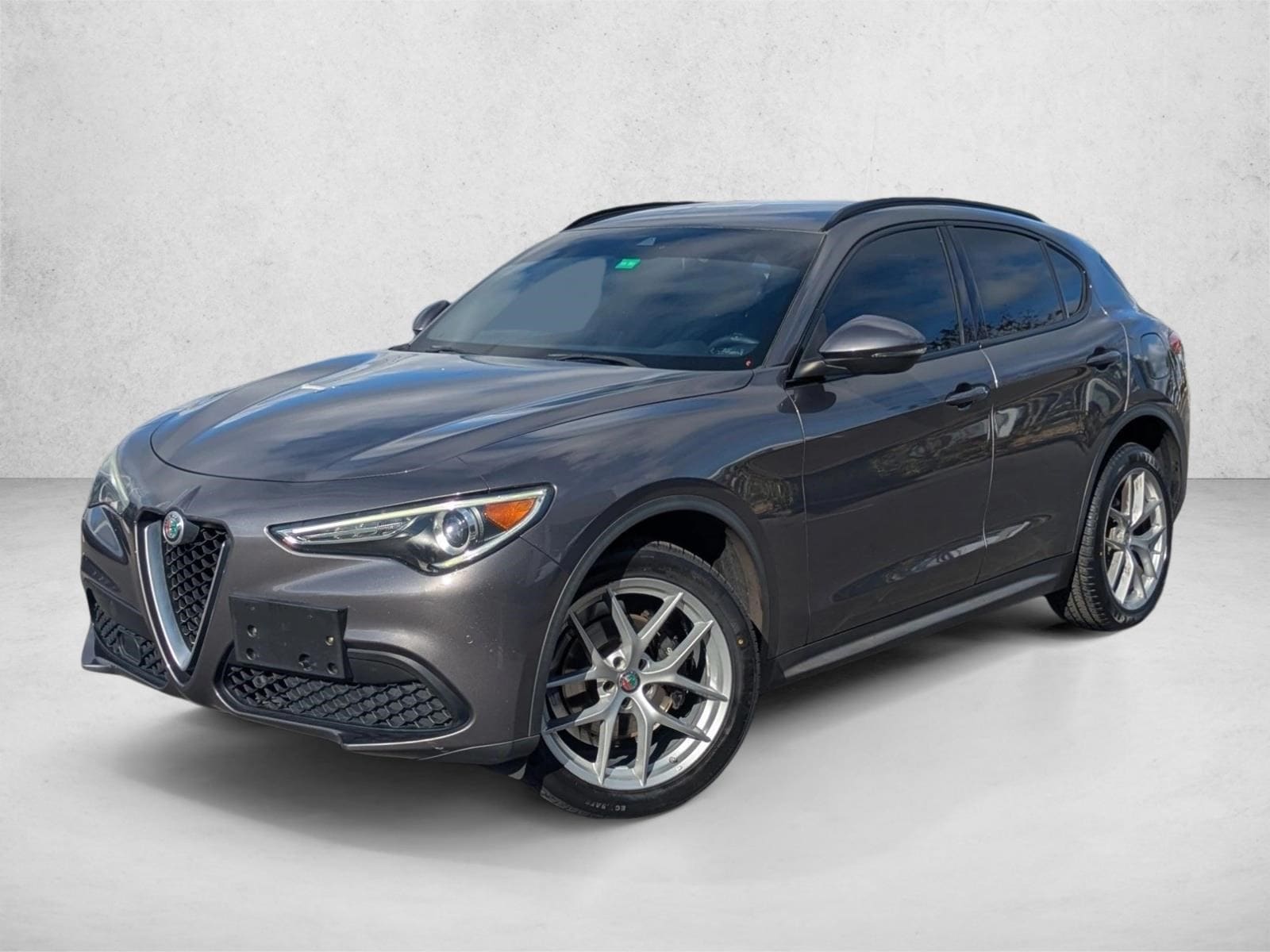 2018 Alfa Romeo Stelvio Ti Sport's photo