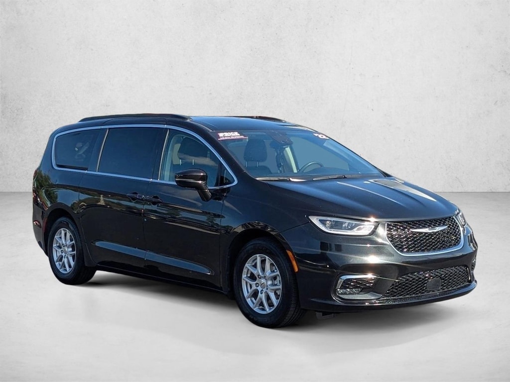 Used 2022 Chrysler Pacifica Touring L Van Passenger Van