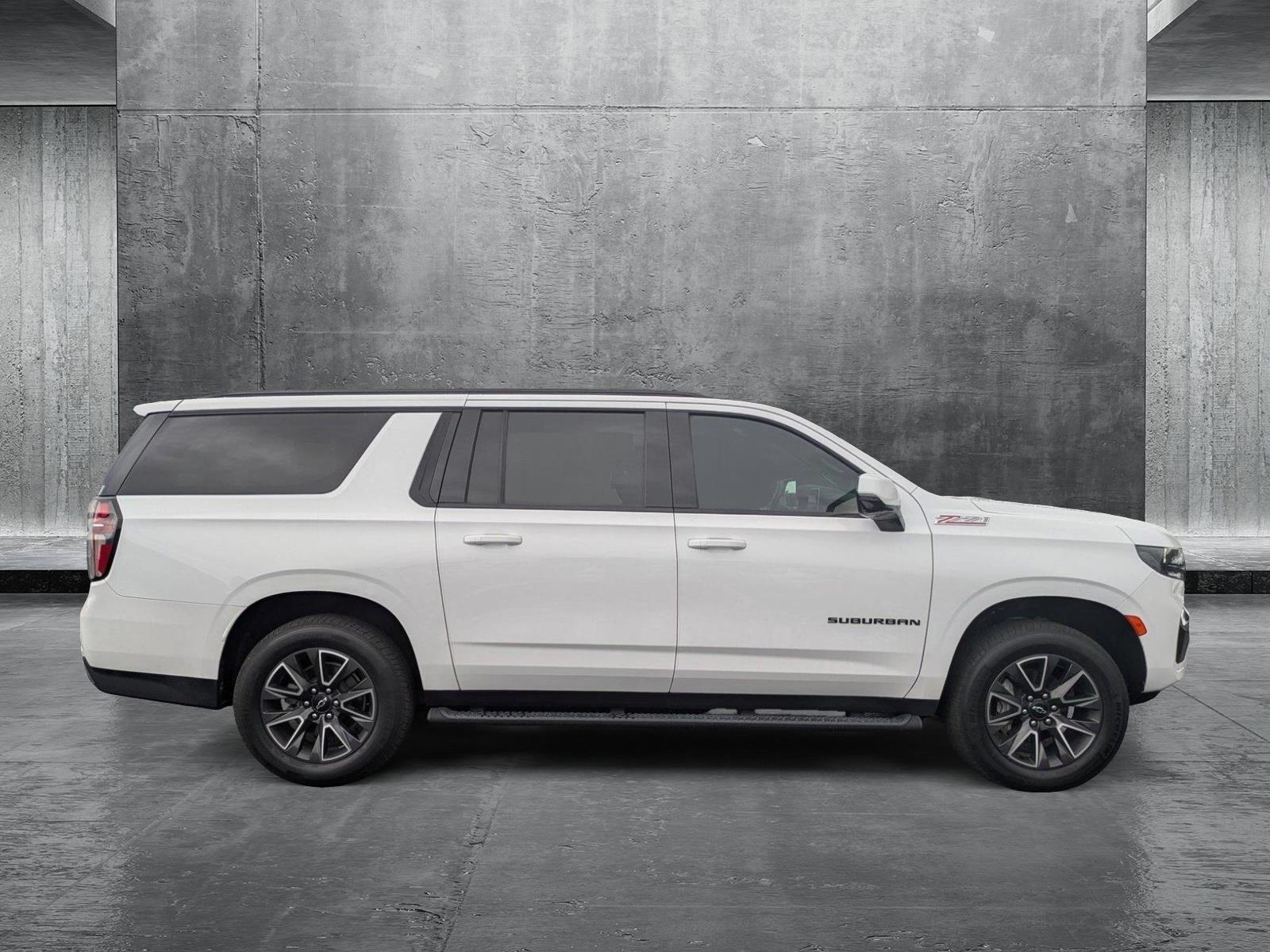 2021 Chevrolet Suburban Z71 photo 3