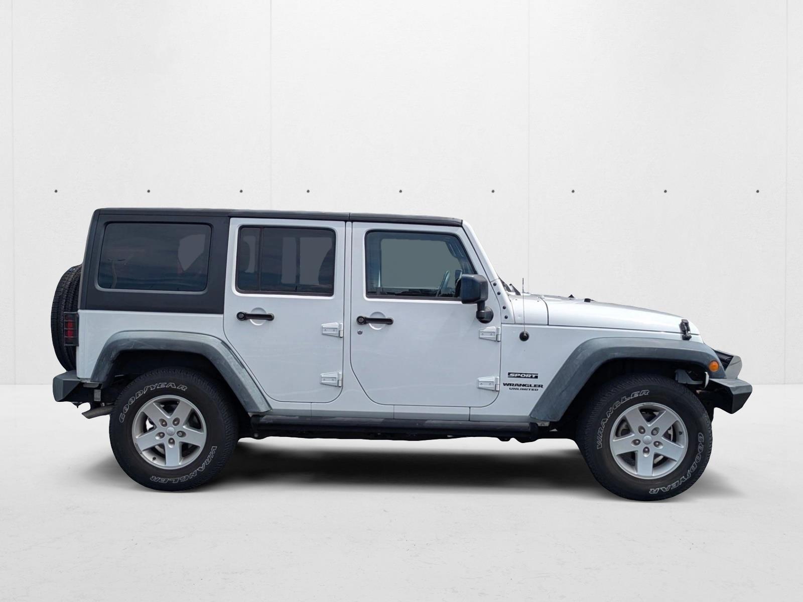 2016 Jeep Wrangler Unlimited Sport photo 4