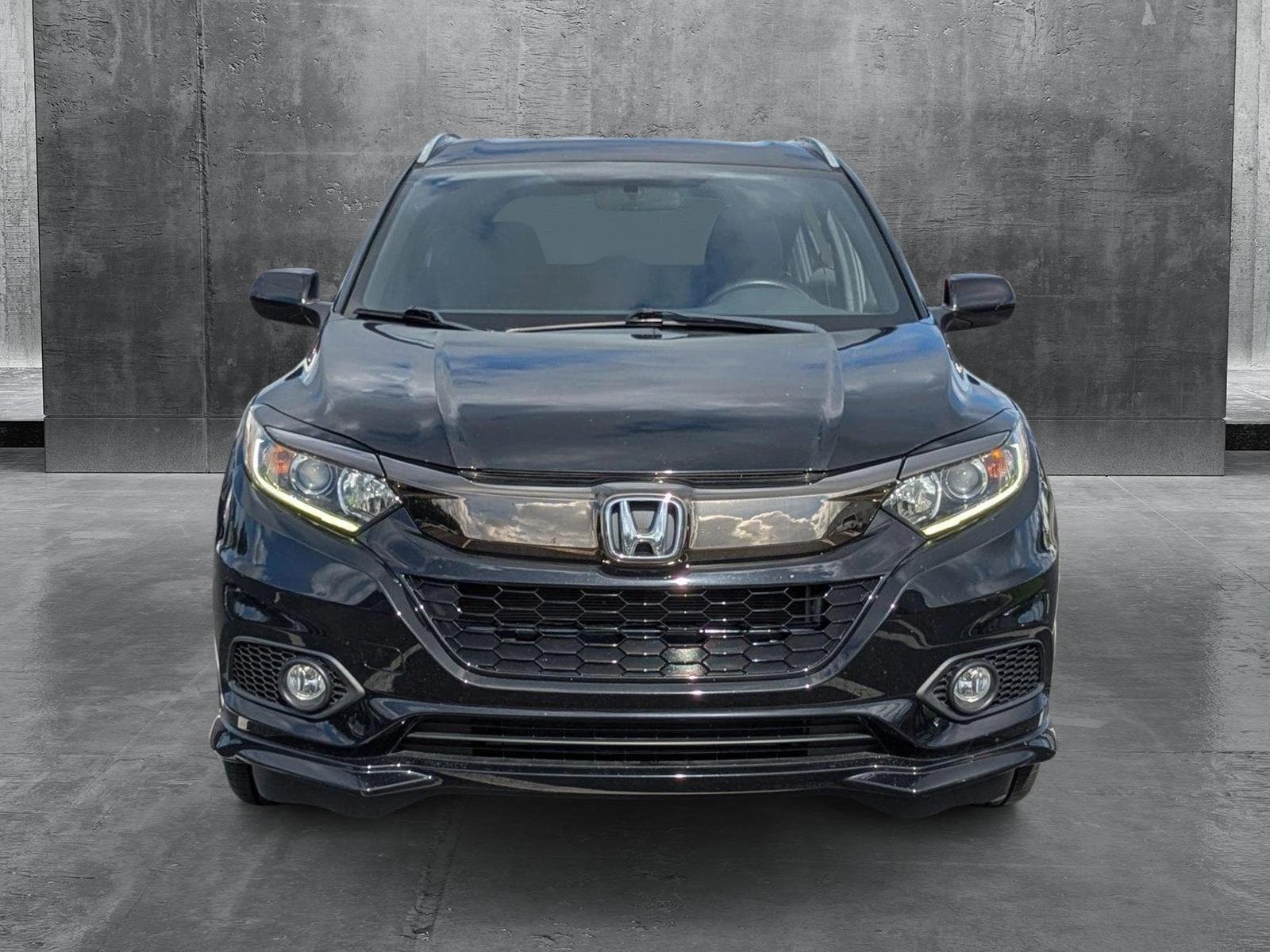 Used 2019 Honda HR-V Sport with VIN 3CZRU5H10KG709543 for sale in Clearwater, FL